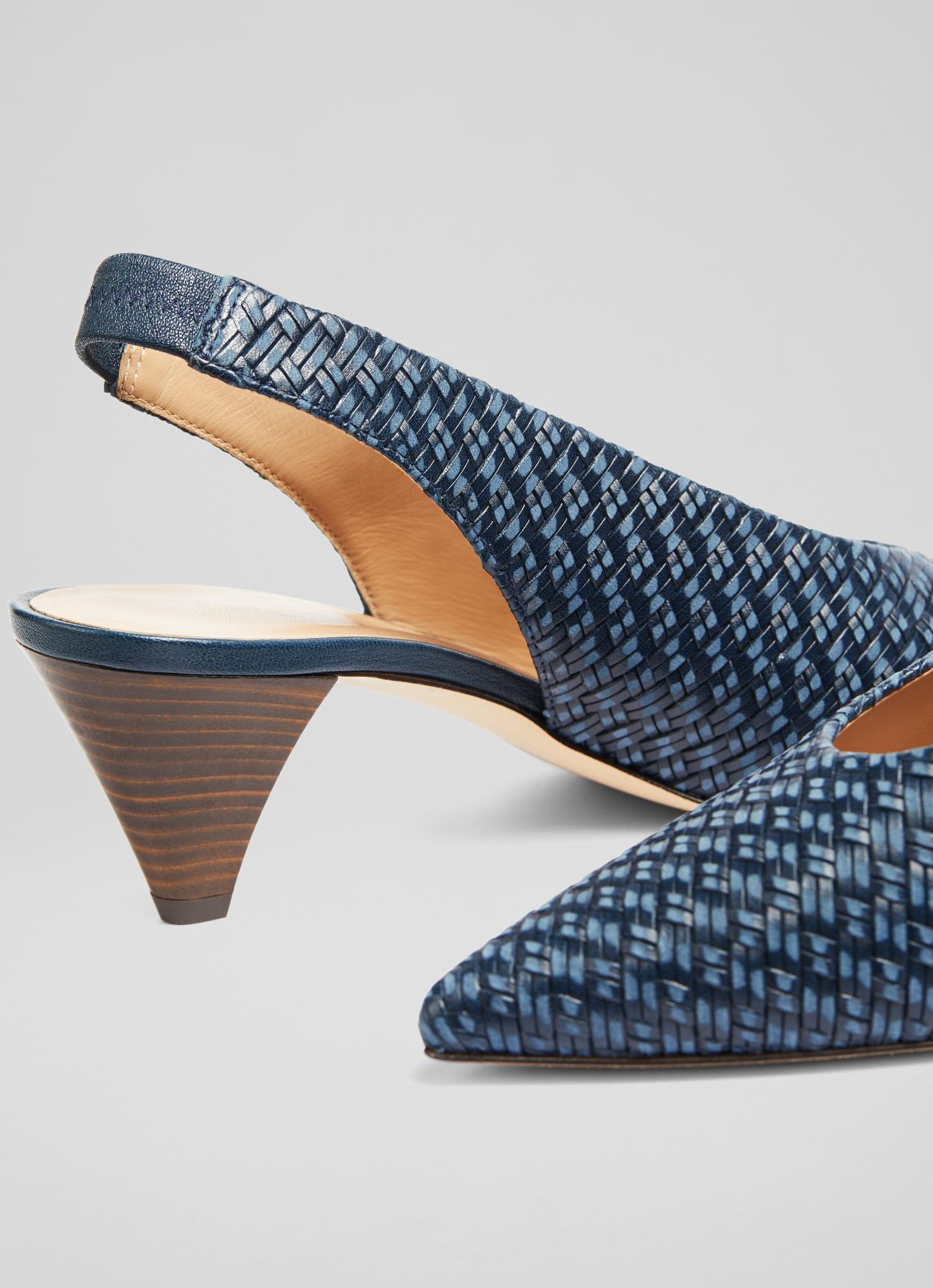 Leah Pointed-Toe Sling-Back Sustainable Heels in Navy | VIVAIA