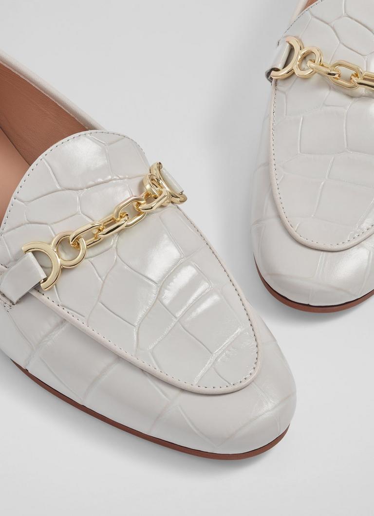 White gucci loafers 2024 womens