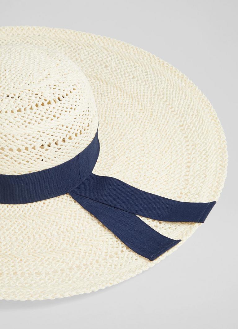 Sun Raffia Clutch in Ecru Sun Raffia Clutch in Ecru