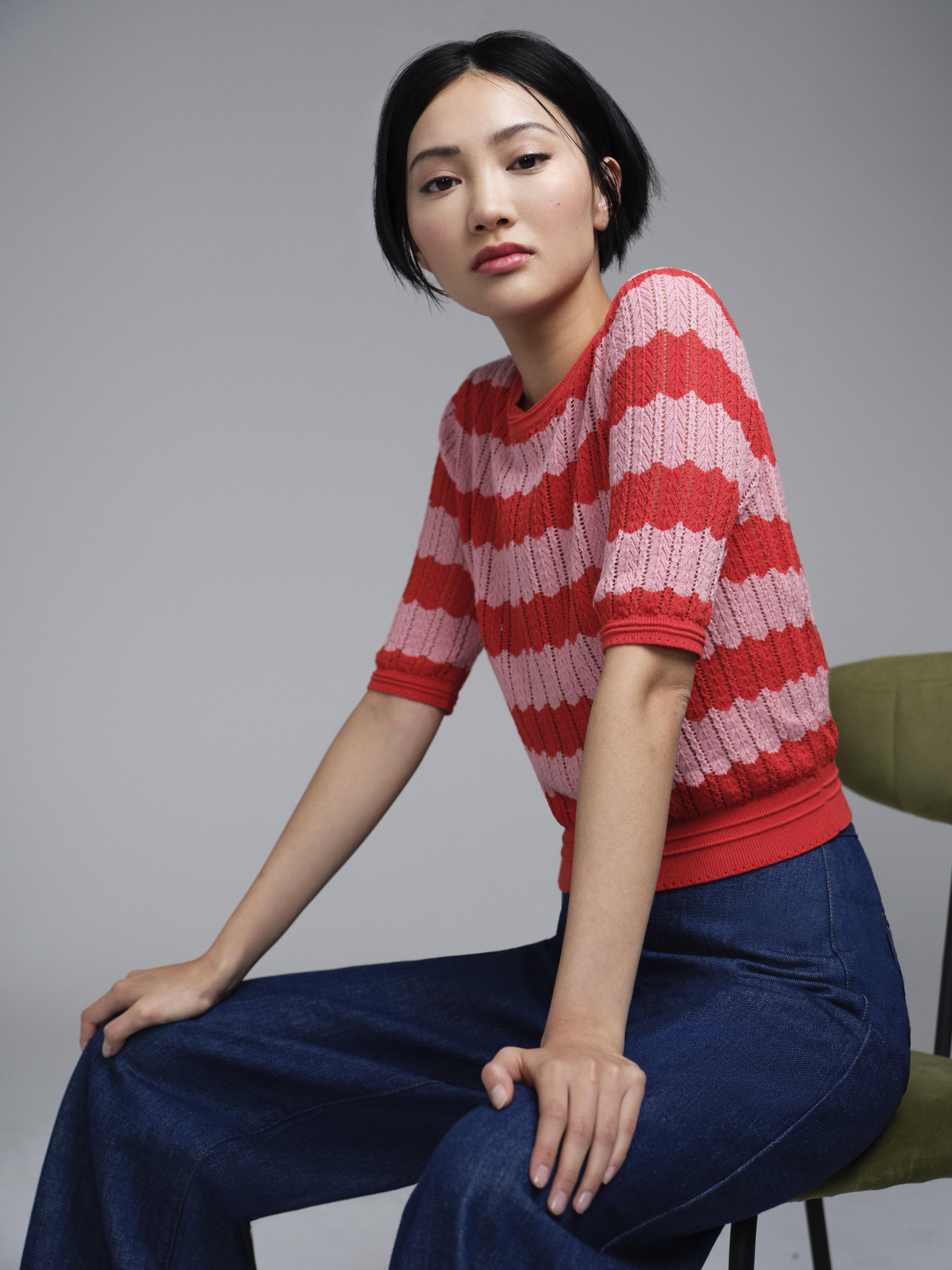 20年　FOXEY Knit Top Ruche カシミヤ　シルク　40522 Cinzia Red And Pink Cotton-Rayon Wavy Knitted Top | Clothing