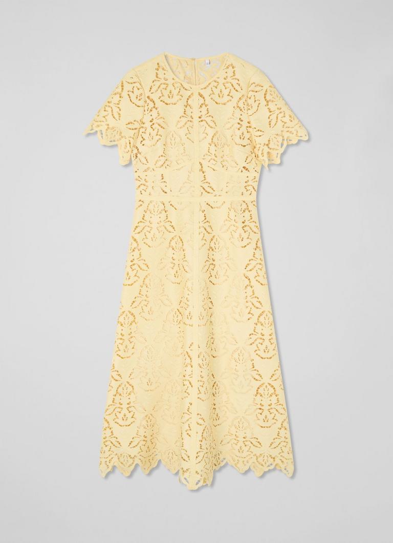 buttercup yellow color