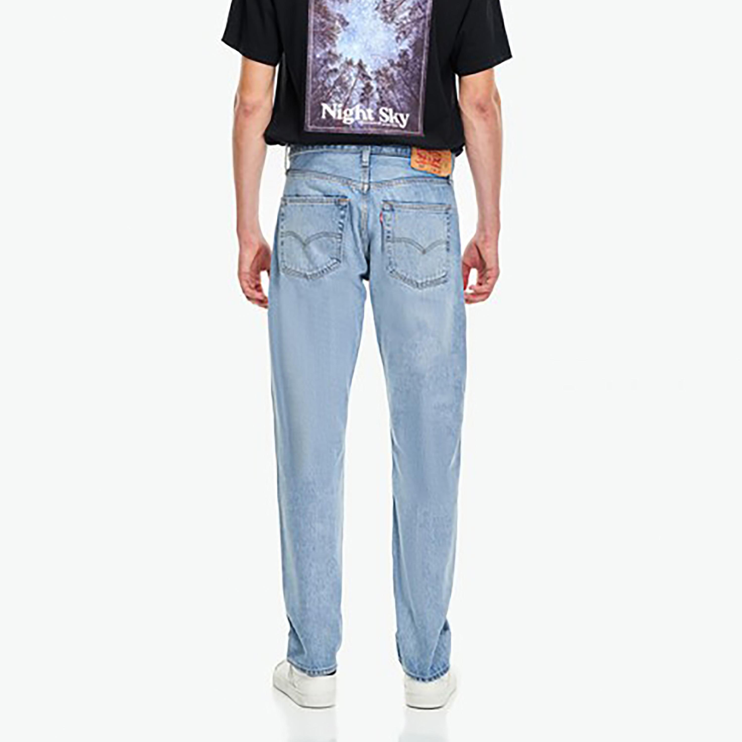 بنطال جينز من ليفايز بلون ازرق ذو قصة مستقيمة وجيب متوسط الارتفاع-men-clothing-bottoms-jeans-image-3