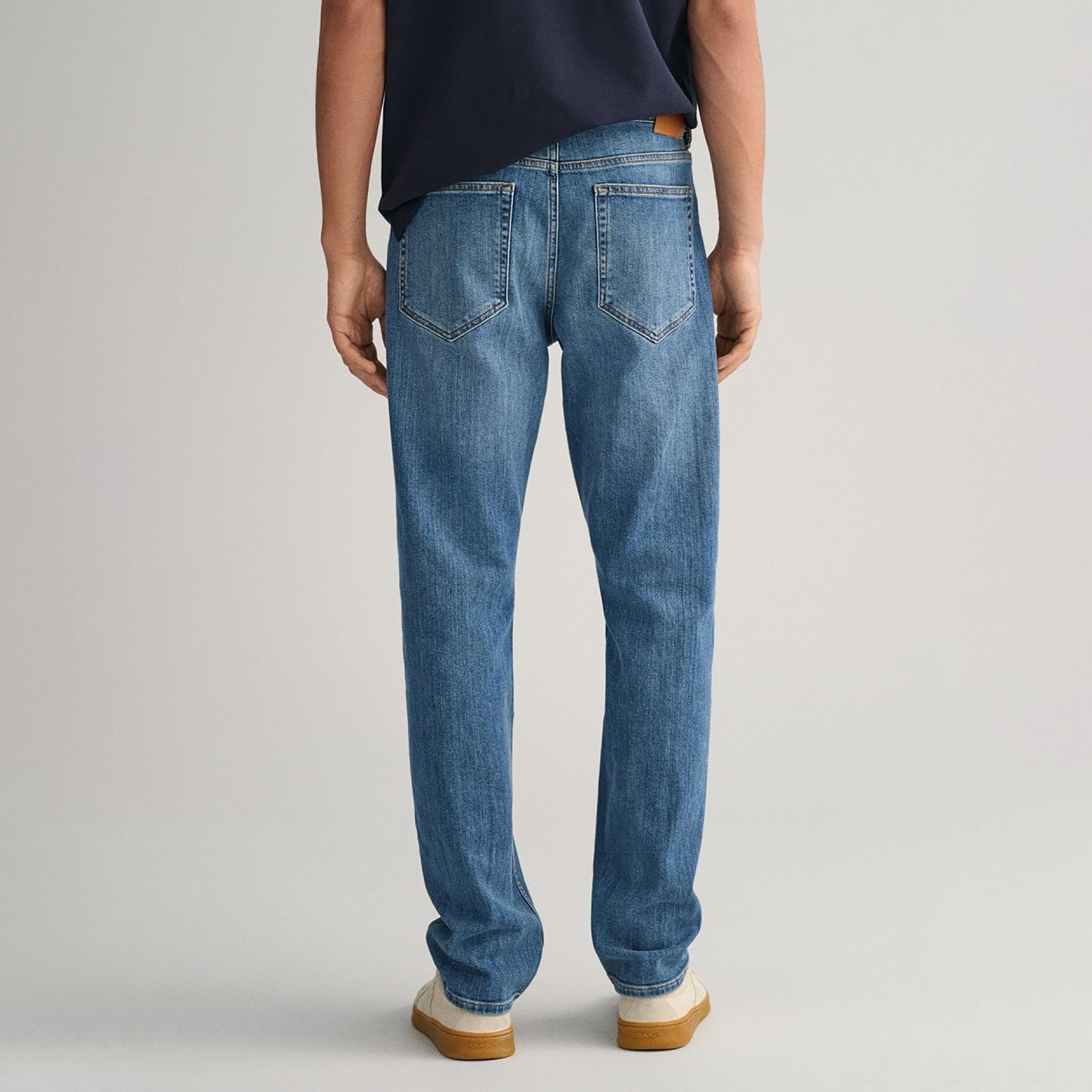 Gant Straight Fit Mid-Rise Jeans with 5 Pockets-men-clothing-bottoms-jeans-image-3