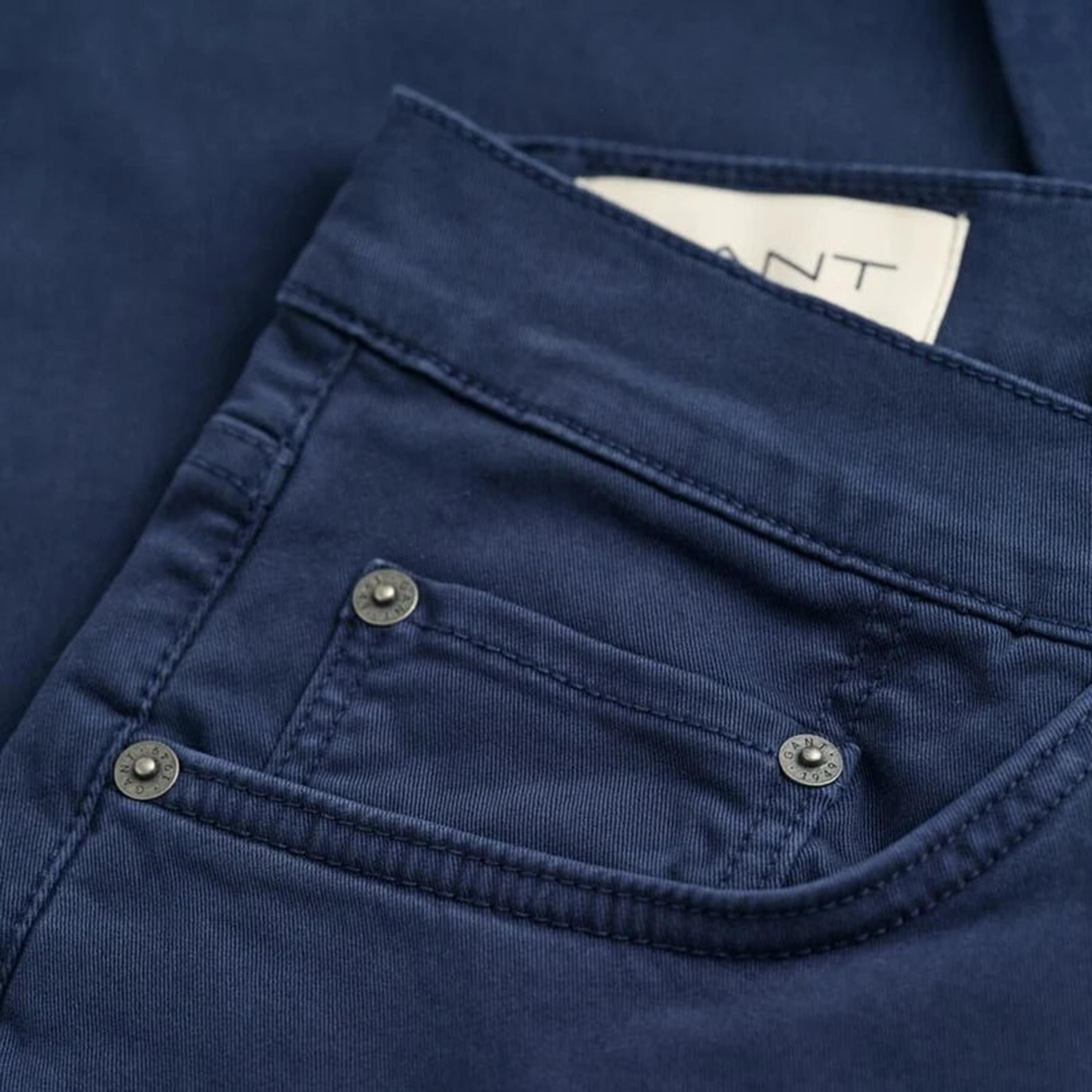 Gant Slim Fit Plain Mid-Rise Men's Jeans-men-clothing-jeans-image-6