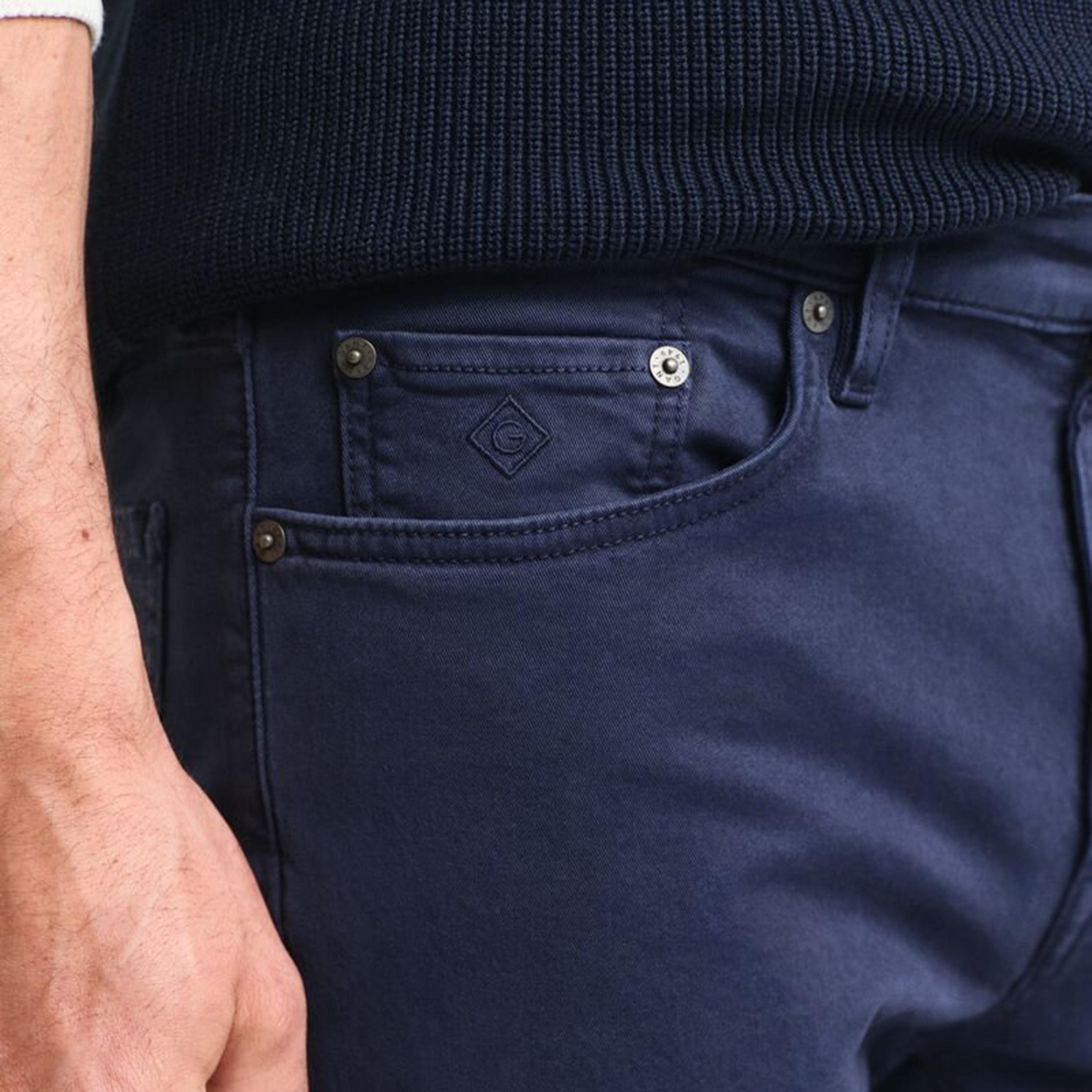 Gant Regular Fit Plain Mid-Rise Men's Jeans Inseam 32-men-clothing-jeans-image-3