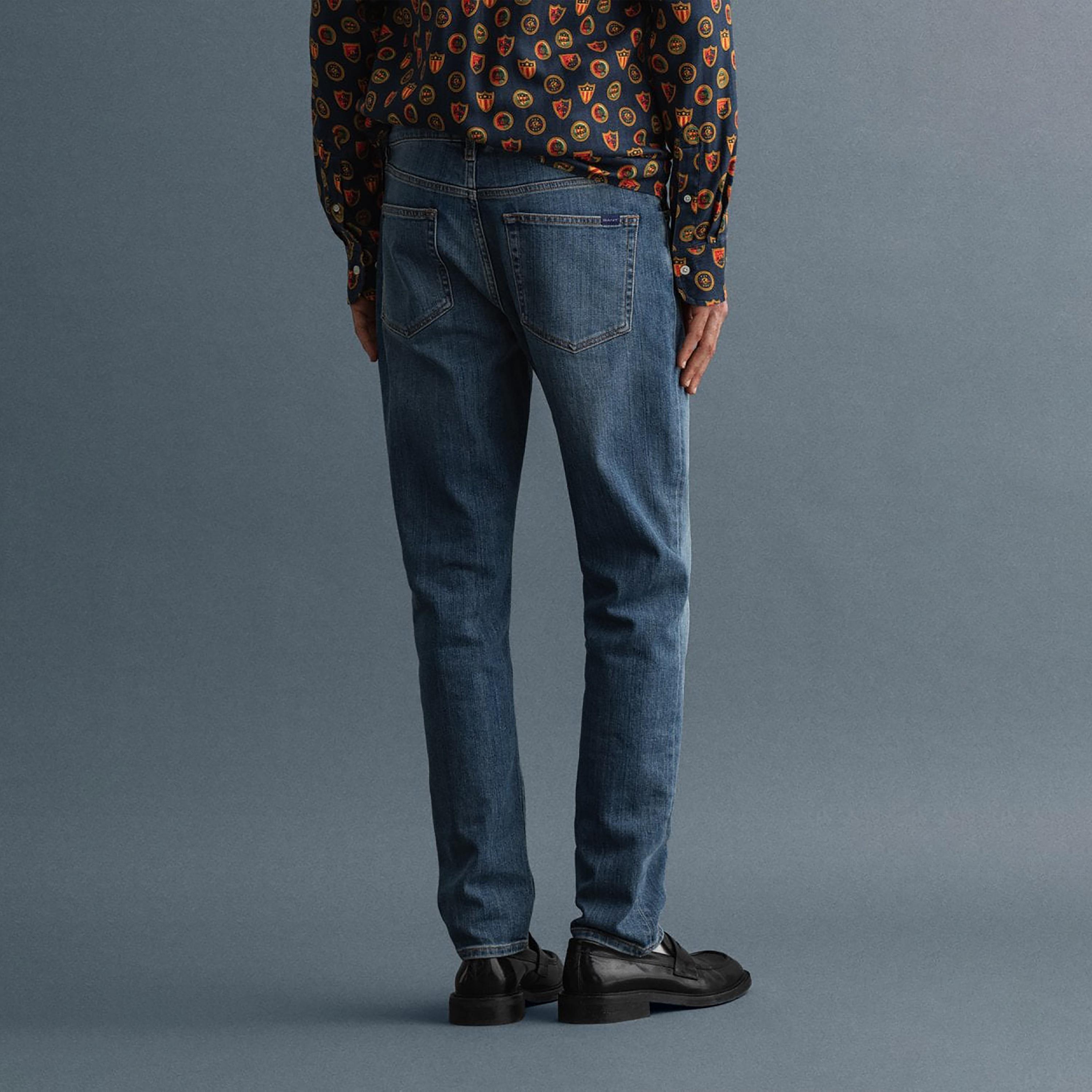 Gant Straight Fit Mid-Rise Jeans with 5 Pockets-men-clothing-bottoms-jeans-image-3