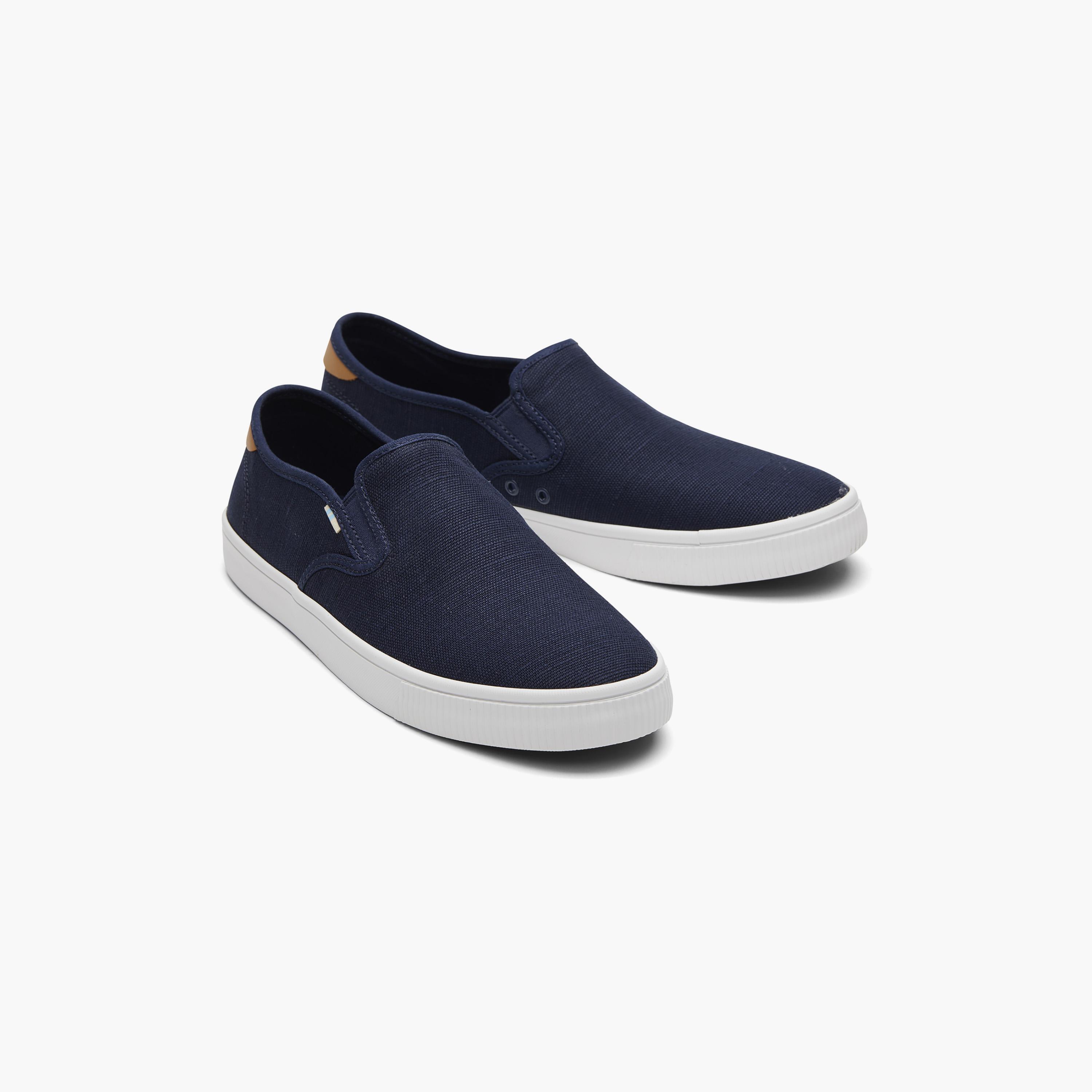 أحذية رياضية قماشية للرجال من تومز باجا ذات مقدمة دائرية ذات سهلة الارتداء-men-shoes-sneakers-image-1
