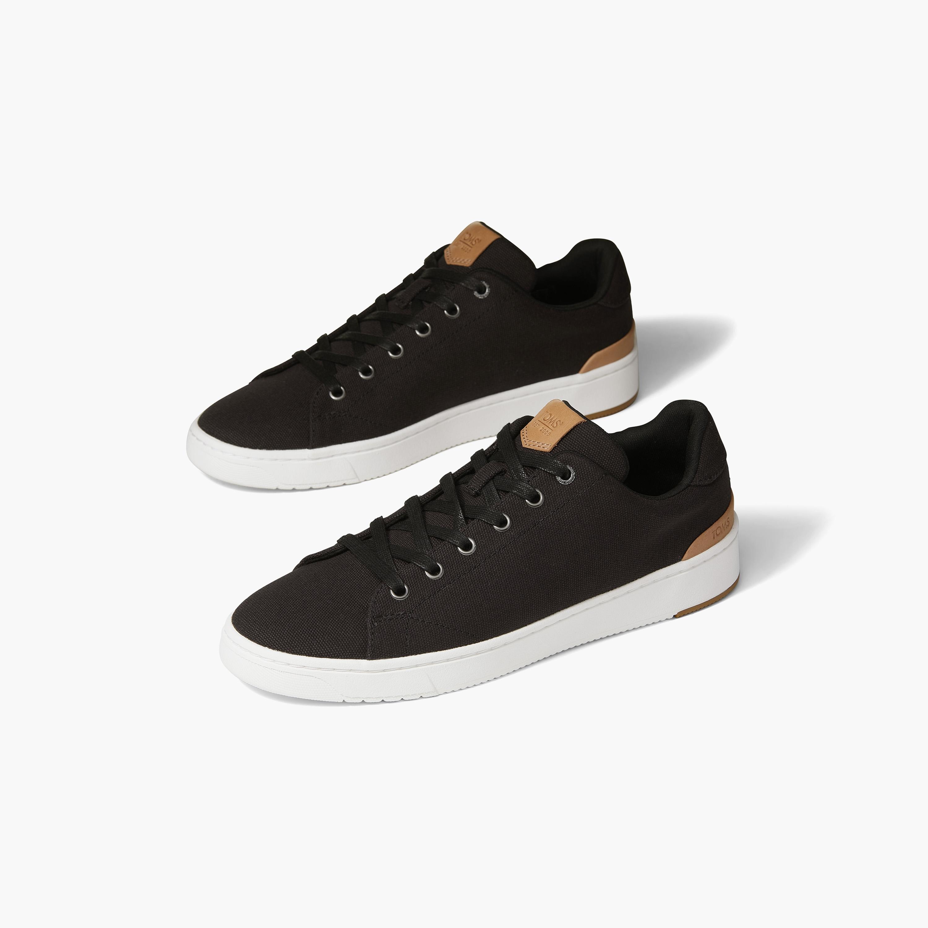 حذاء رياضي من تومز ترفل لايت 2.0 برباط منخفض من القماش-men-shoes-sneakers-image-3