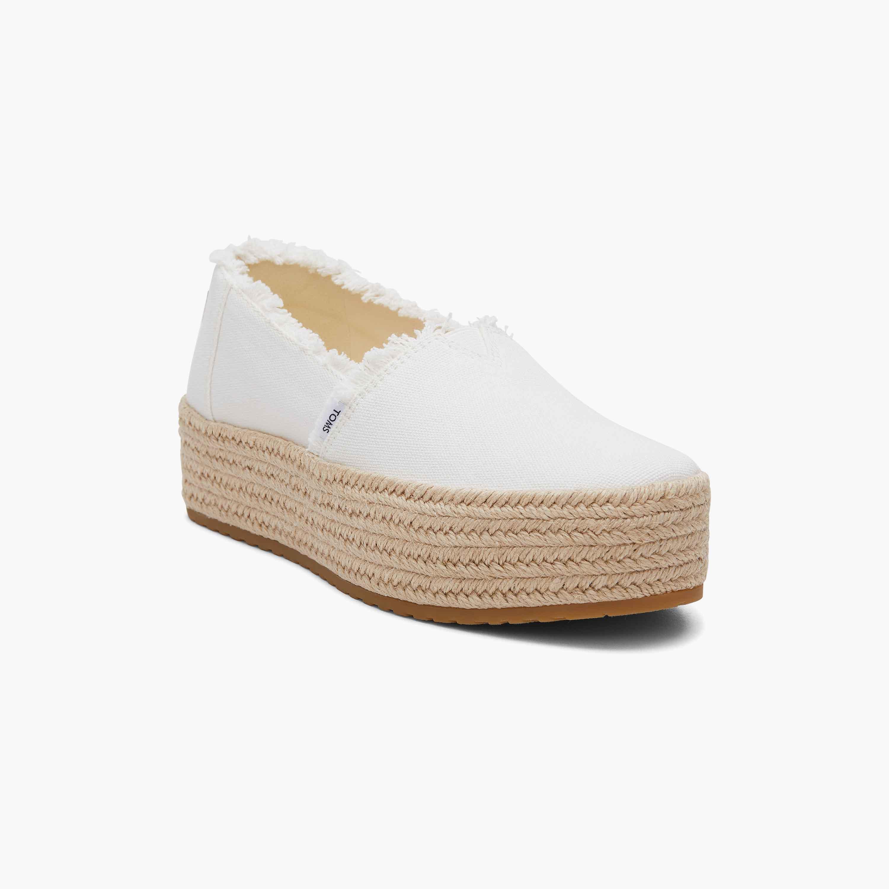 حذاء إسبادريل قماشي نسائي من تومز فالنسيا ذو منصة قماشية-women-shoes-loafersandmoccasins-image-2