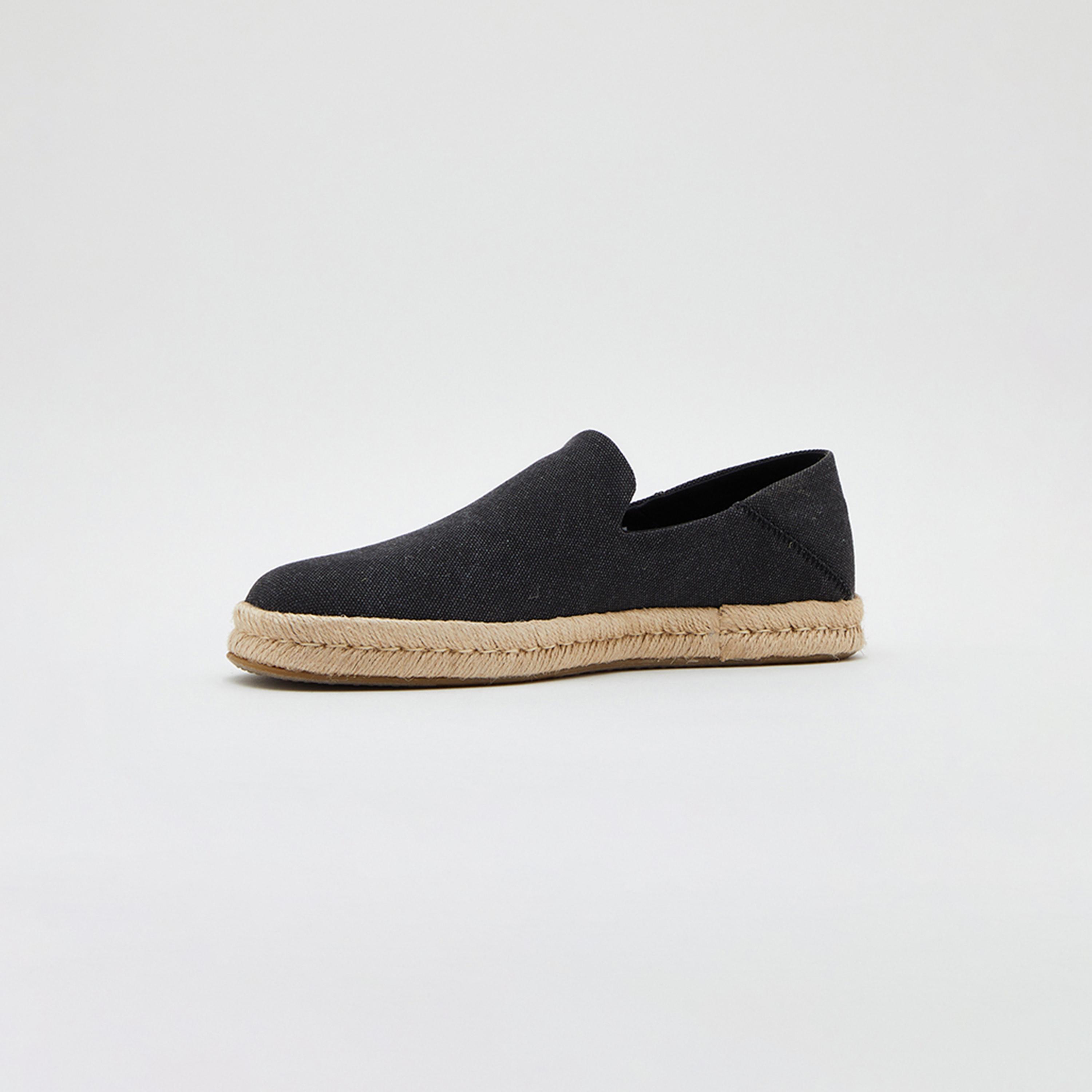 تومز- حذاء سانتياقو رجالي سهل الارتداء-men-shoes-loafersandmoccasins-image-1