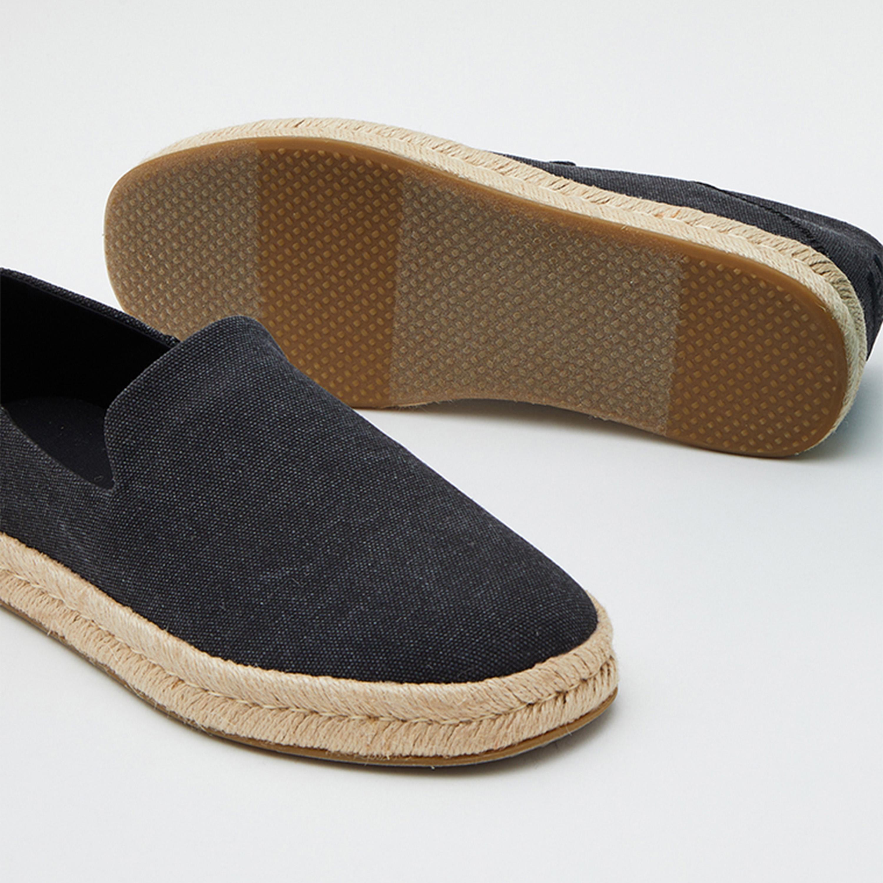 تومز- حذاء سانتياقو رجالي سهل الارتداء-men-shoes-loafersandmoccasins-image-4