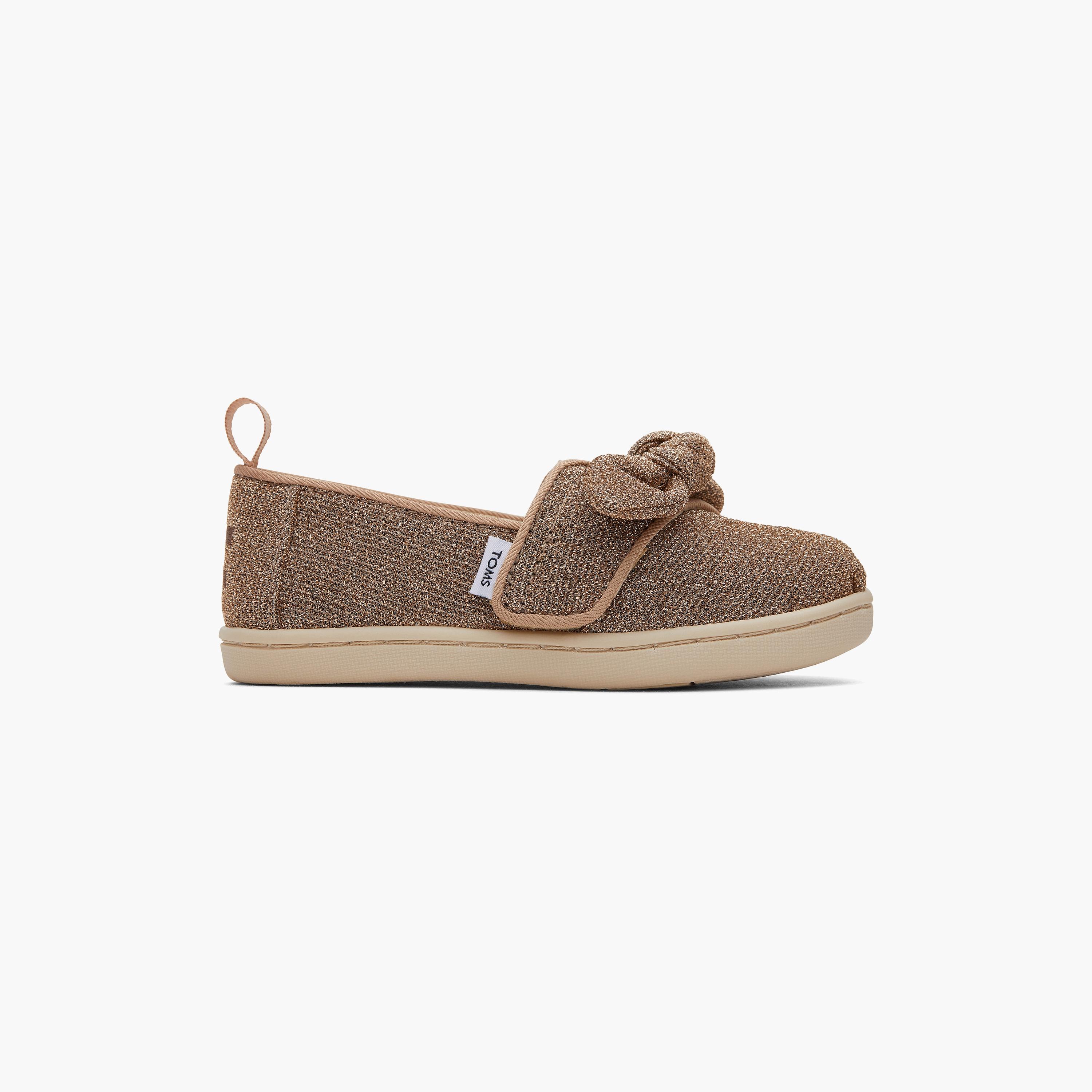 حذاء اسبادريل للأطفال من تومز البارجاتا بتصميم لامع مع مزين بفيونكة -girls-shoes-loafers-image-2