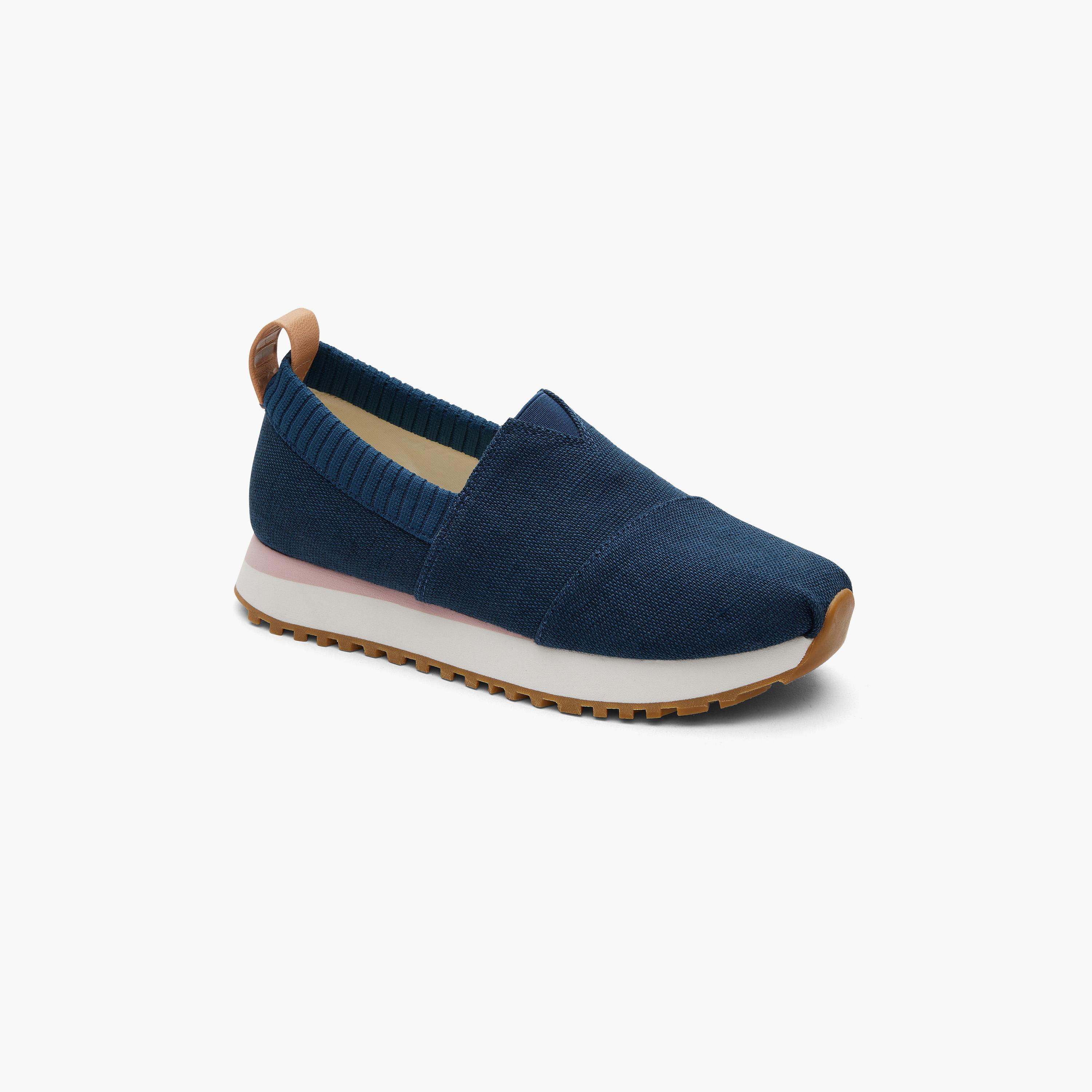 تومز- حذاء رياضي البارغاتا ريزيدنت 2.0 بكاحل منخفض سهل الارتداء للنساء | 10020148-women-shoes-sneakers-image-4