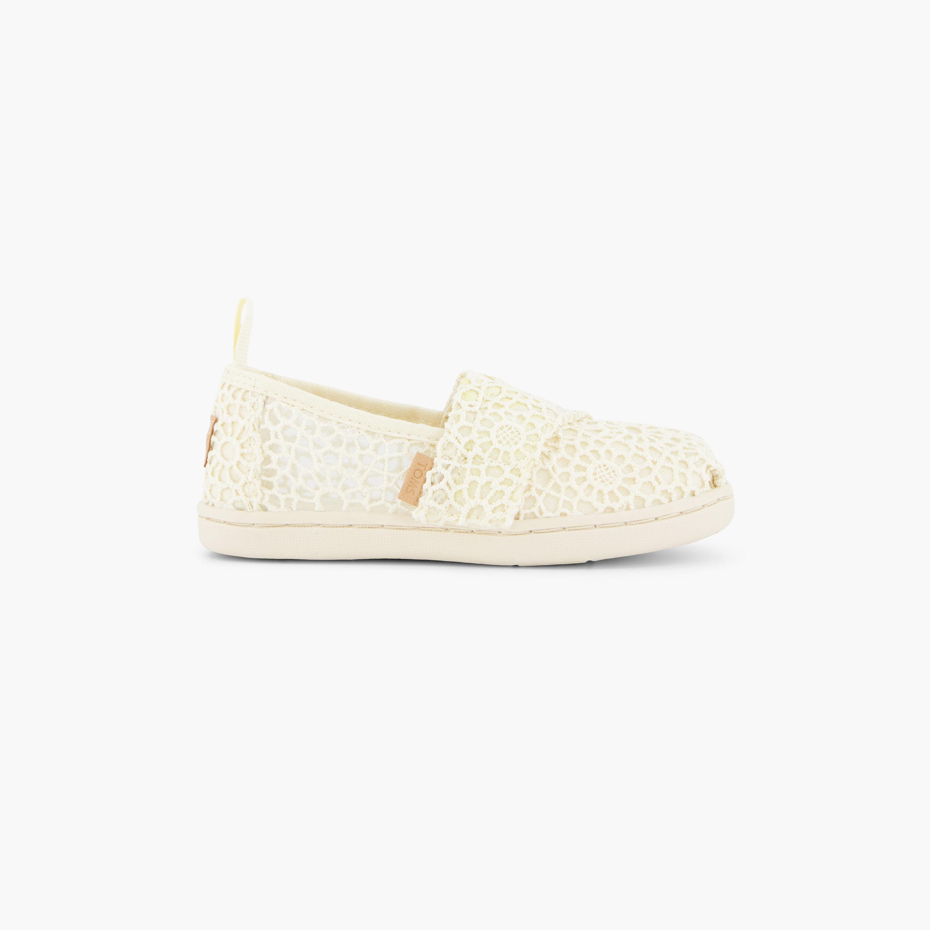 تومز- حذاء البارجيت  بناتي سهل الارتداء-girls-shoes-loafers-image-2