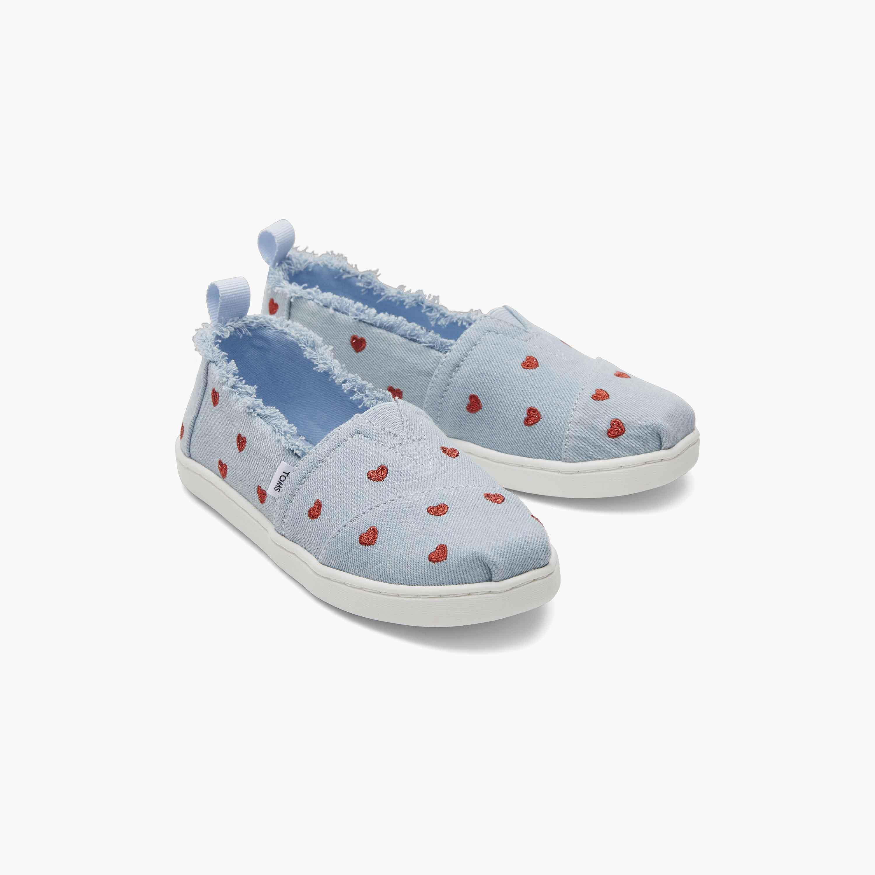 حذاء إسبادريل من تومز البارجاتا للأطفال من الدنيم المغسول والقلوب المطرزة-girls-shoes-loafers-image-1