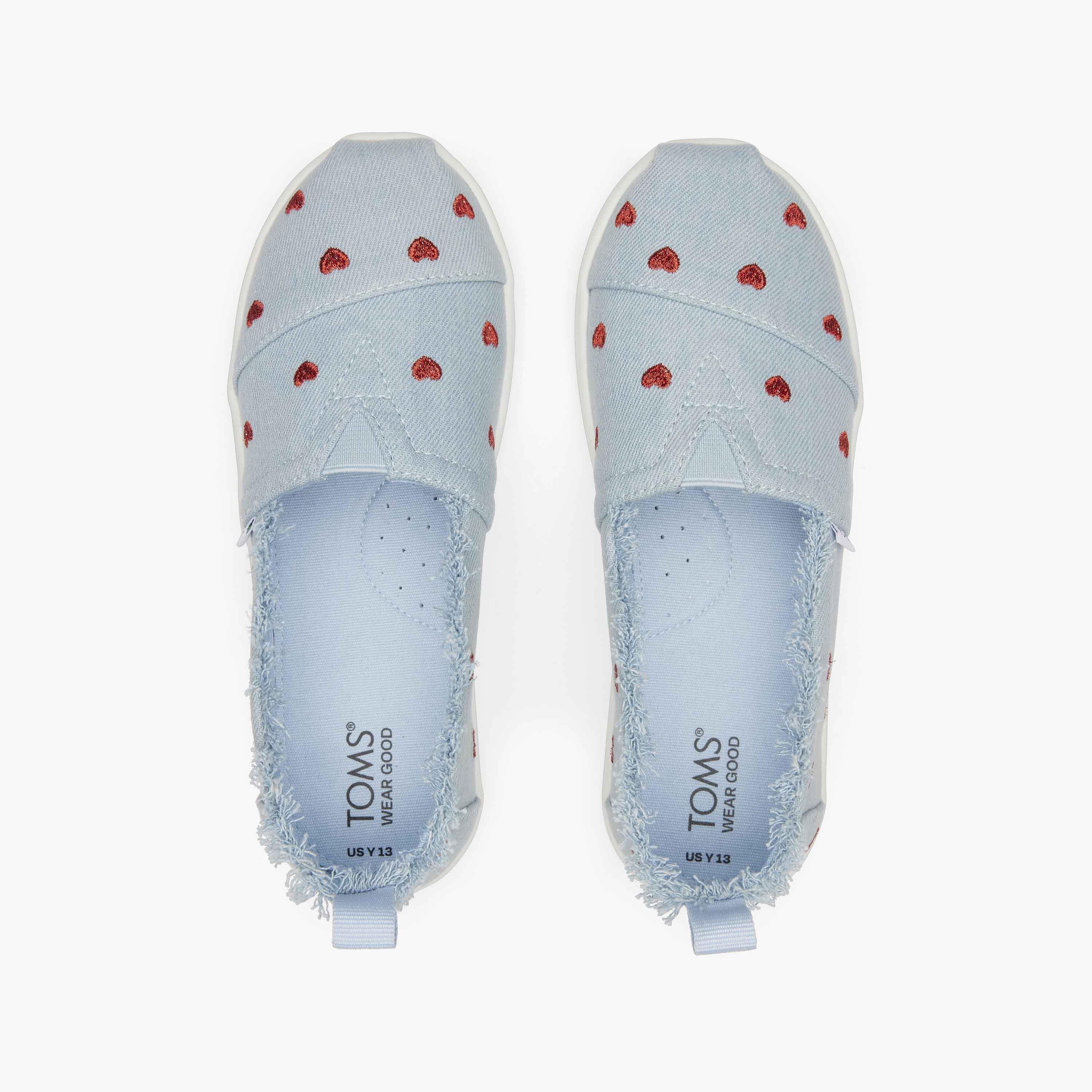 حذاء إسبادريل من تومز البارجاتا للأطفال من الدنيم المغسول والقلوب المطرزة-girls-shoes-loafers-image-4