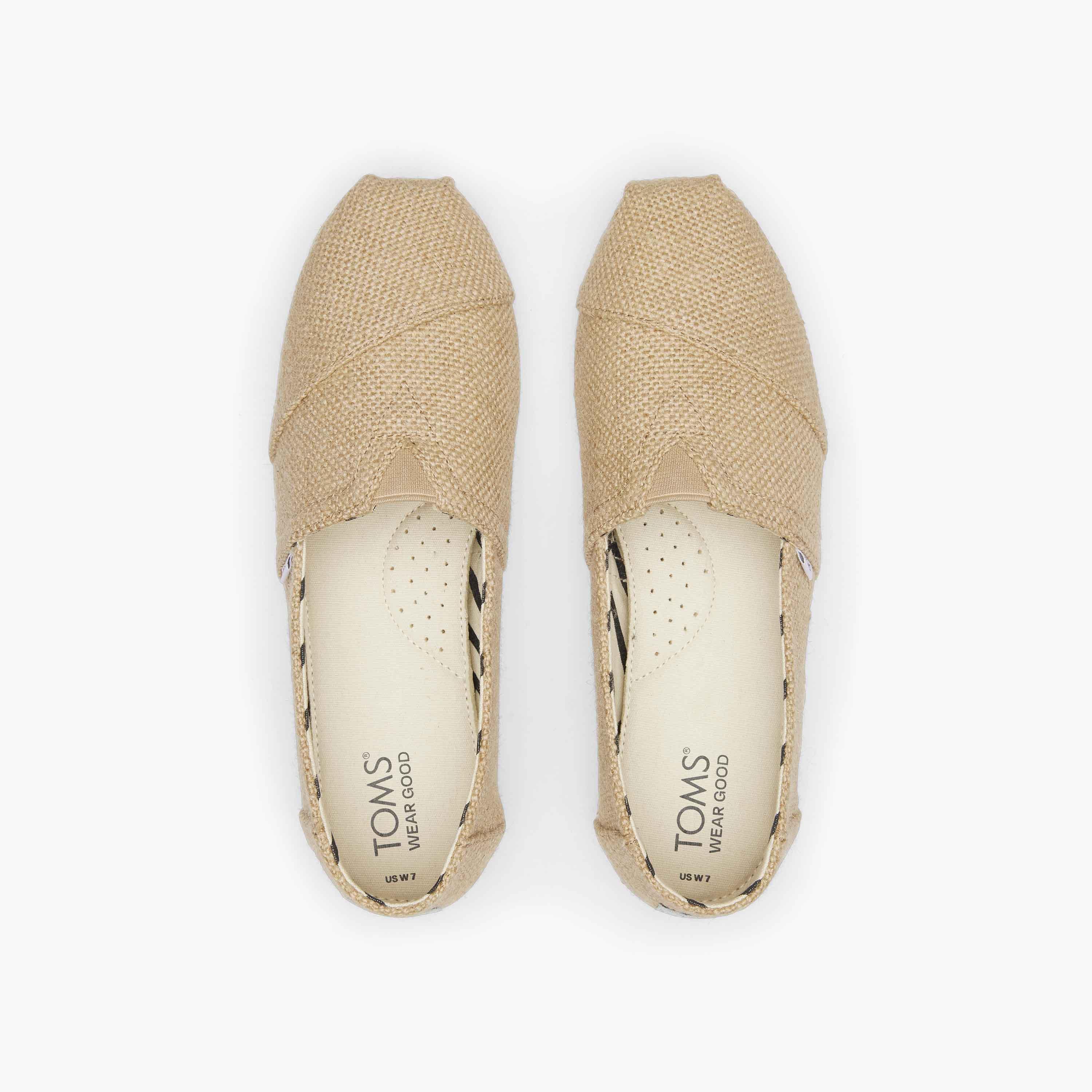 حذاء اسبادريل نسائي من تومز البارجاتا بمقدمة مستديرة من القماش-women-shoes-loafersandmoccasins-image-4