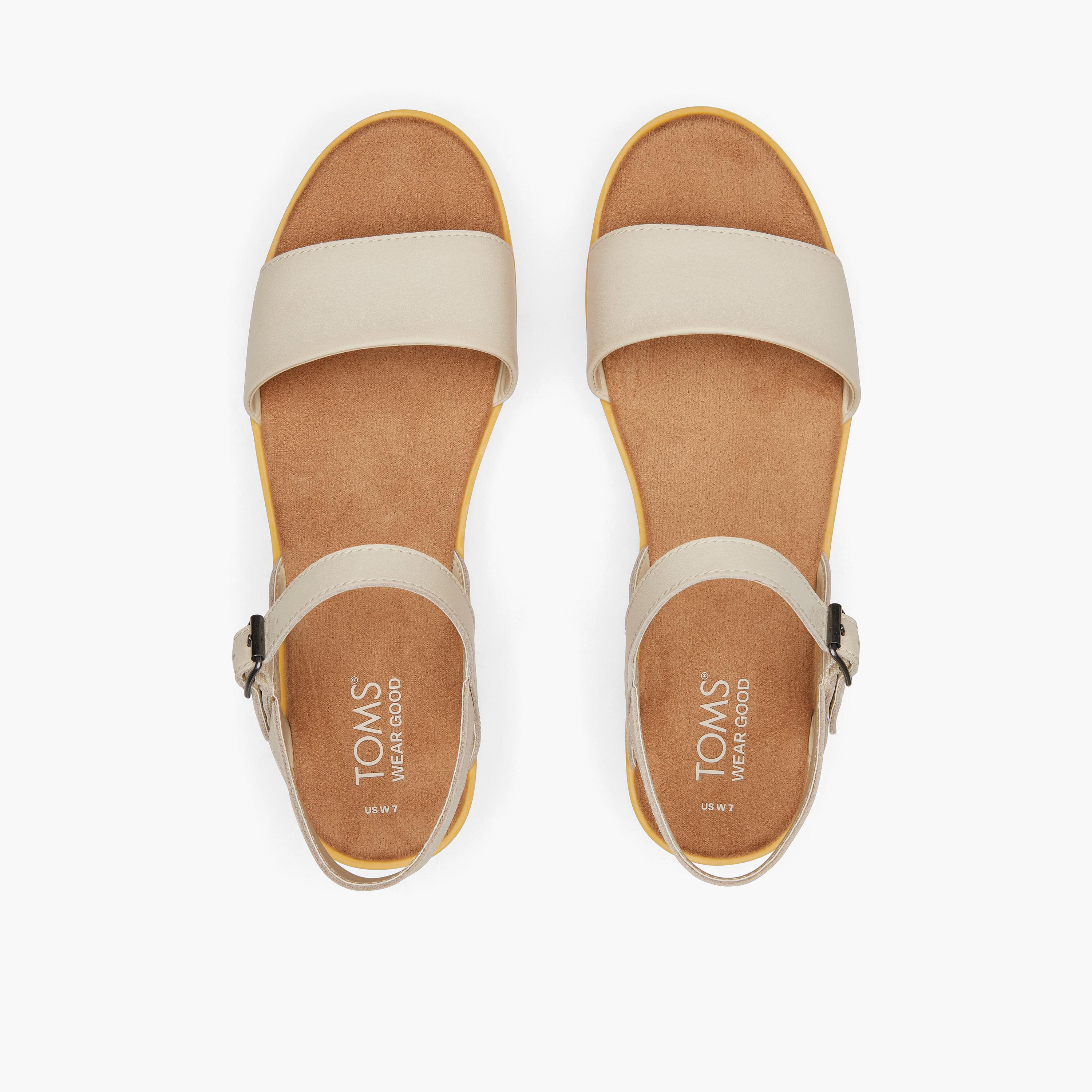 تومز- صندل برين كعب بلاتفورم بحزام وإبزيم للنساء | 10020712-women-shoes-heels-image-5