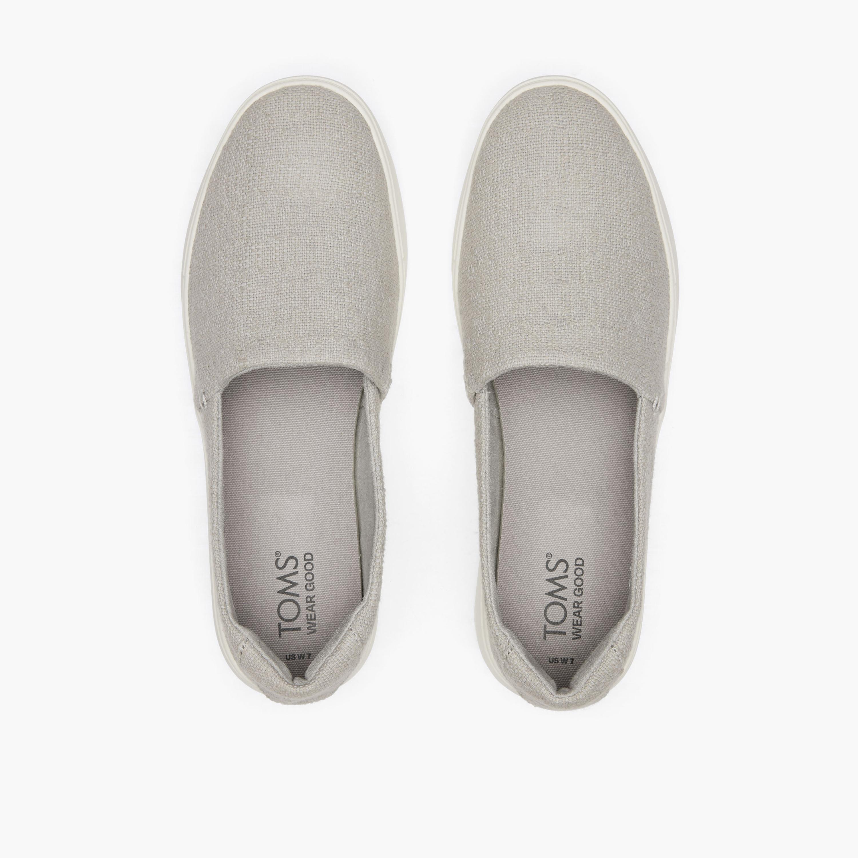 حذاء رياضي كاميرون سهل الارتداء للنساء من تومز 10020720-women-shoes-sneakers-image-4