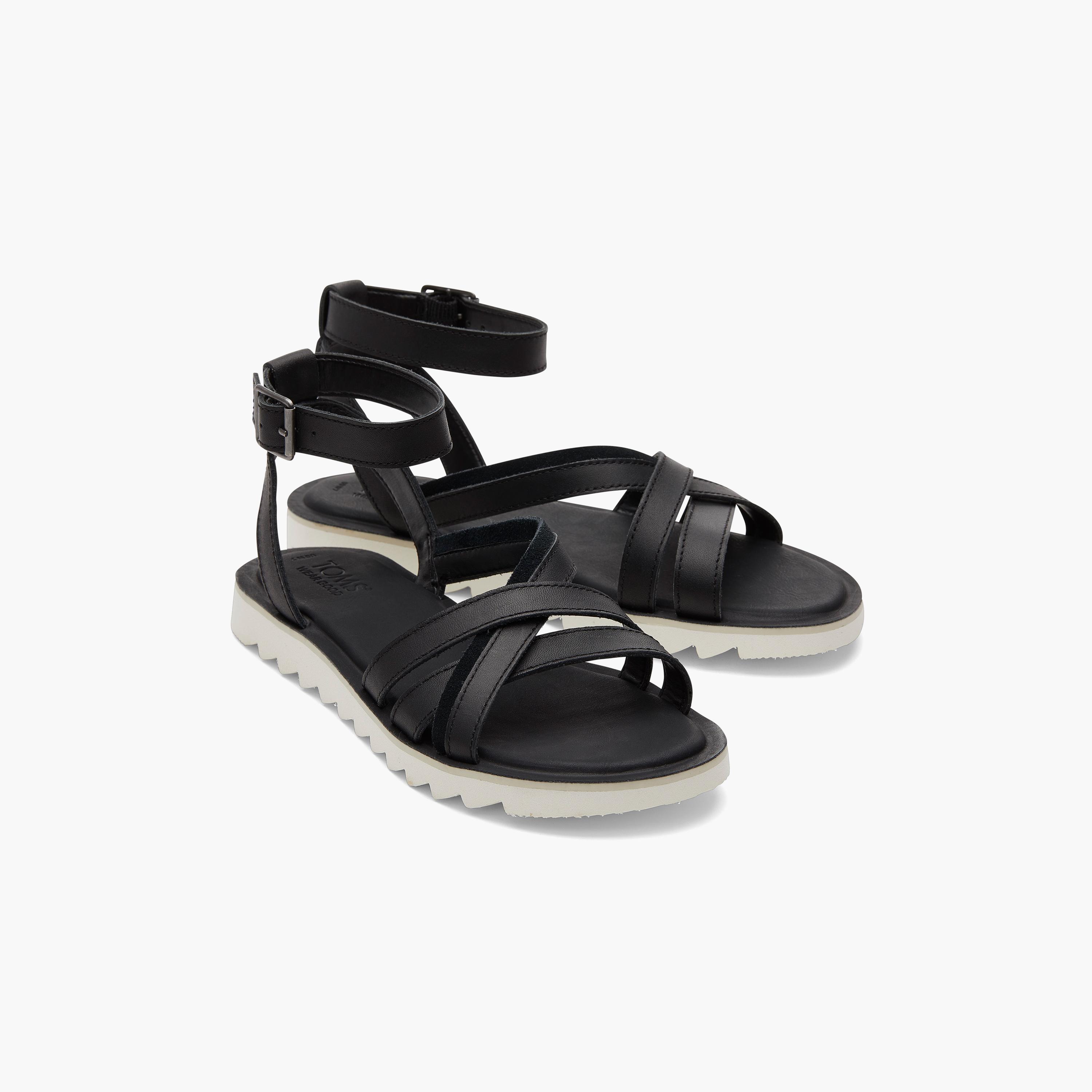 تومز- صندل بحزام وإبزيم للنساء | 10020830-women-shoes-sandals-flats-image-1