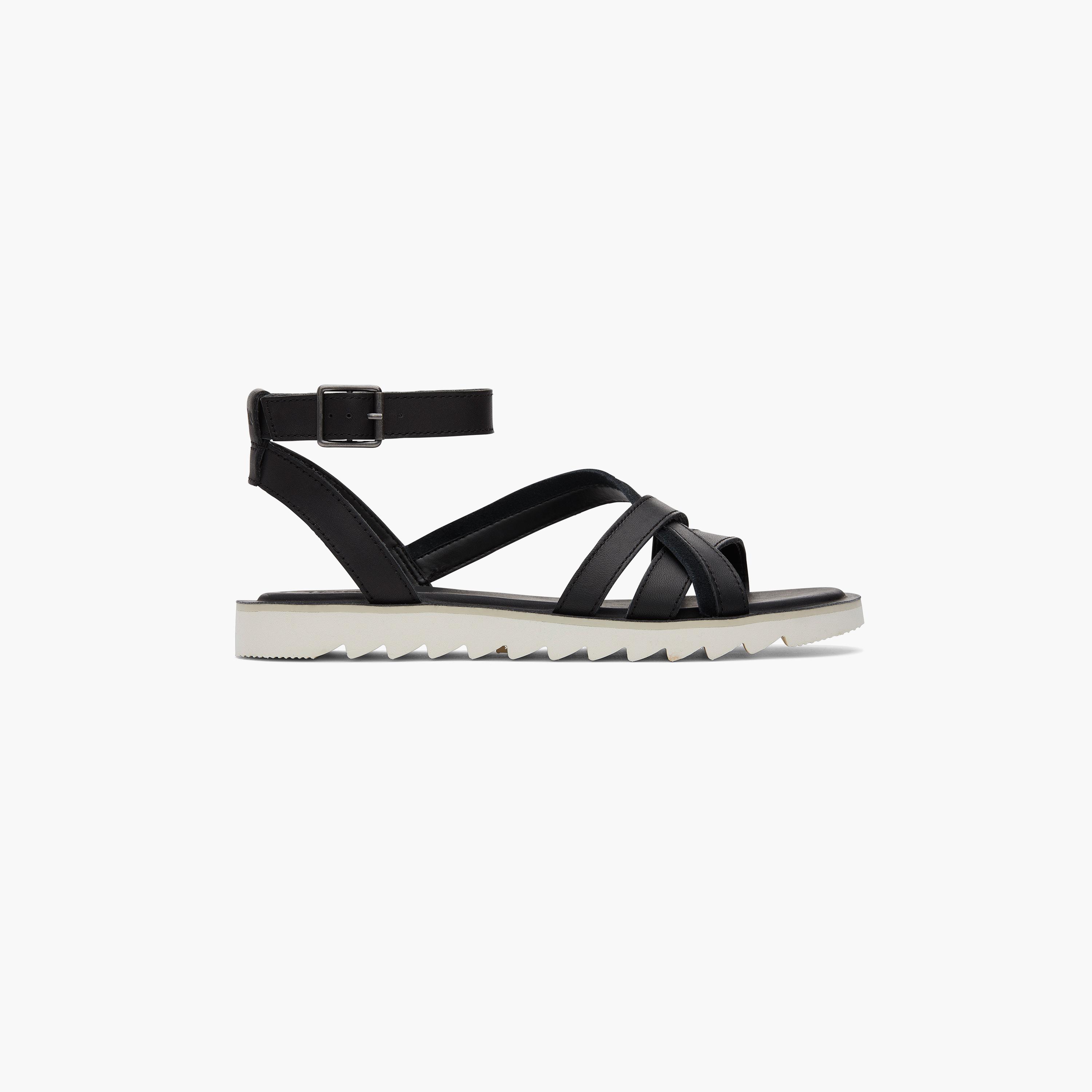 تومز- صندل بحزام وإبزيم للنساء | 10020830-women-shoes-sandals-flats-image-3