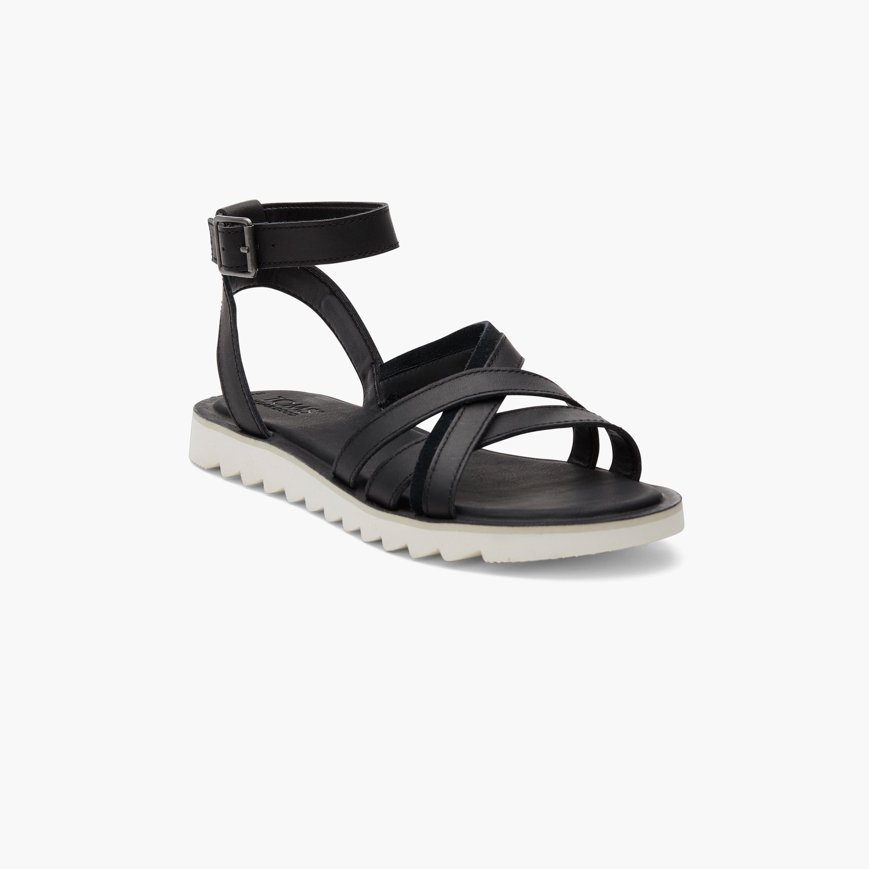 تومز- صندل بحزام وإبزيم للنساء | 10020830-women-shoes-sandals-flats-image-4