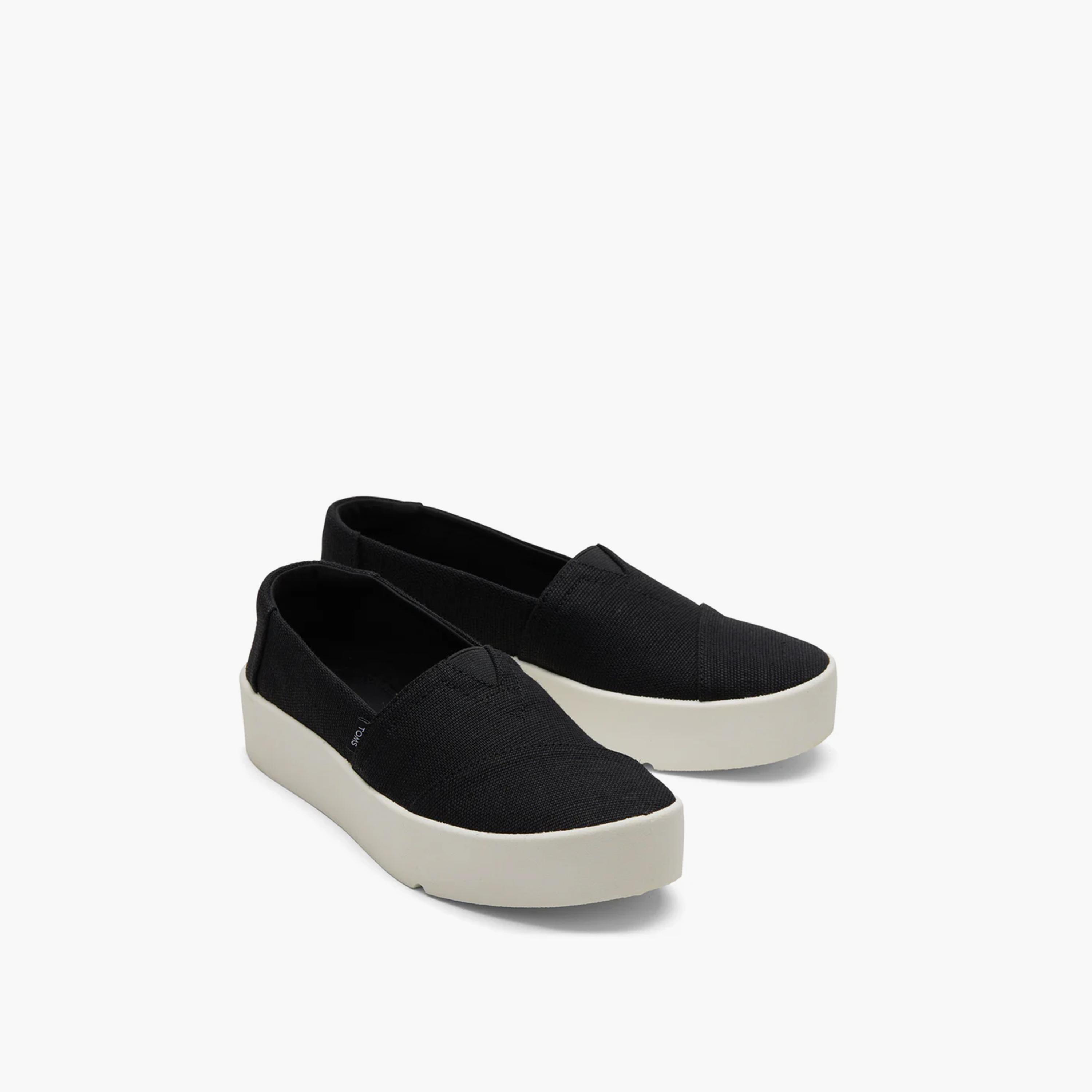 حذاء سنيكرز سليب-أون فيرونا منخفض الكاحل من تومز للنساء  | 10021139-women-shoes-sneakers-image-1
