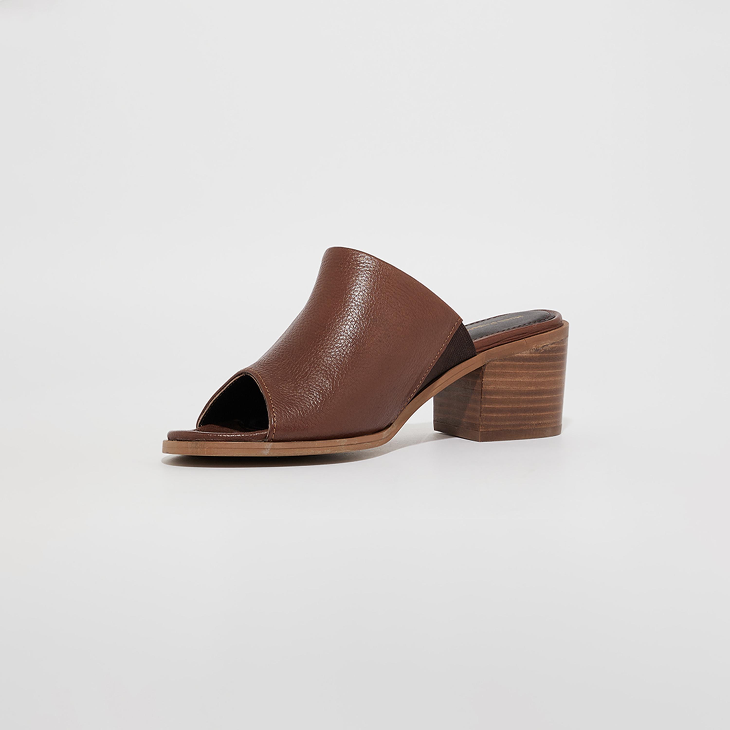 هش بابيز- صندل هيلين للنساء كعب مربع | 1012-230-women-shoes-heels-image-2