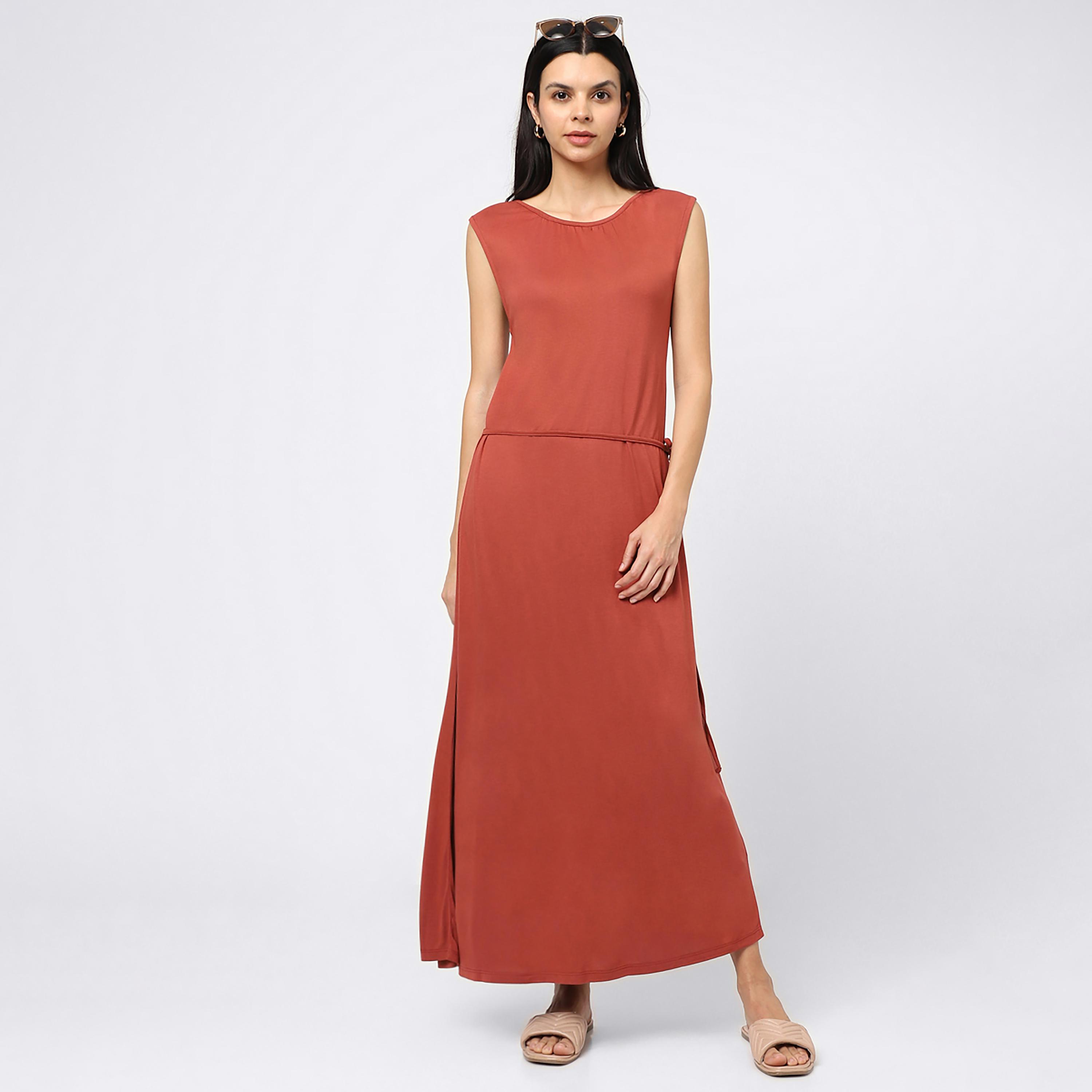 Rina Plain Round Neck Shift Maxi Dress-women-arabicclothing-abayainner-image-1