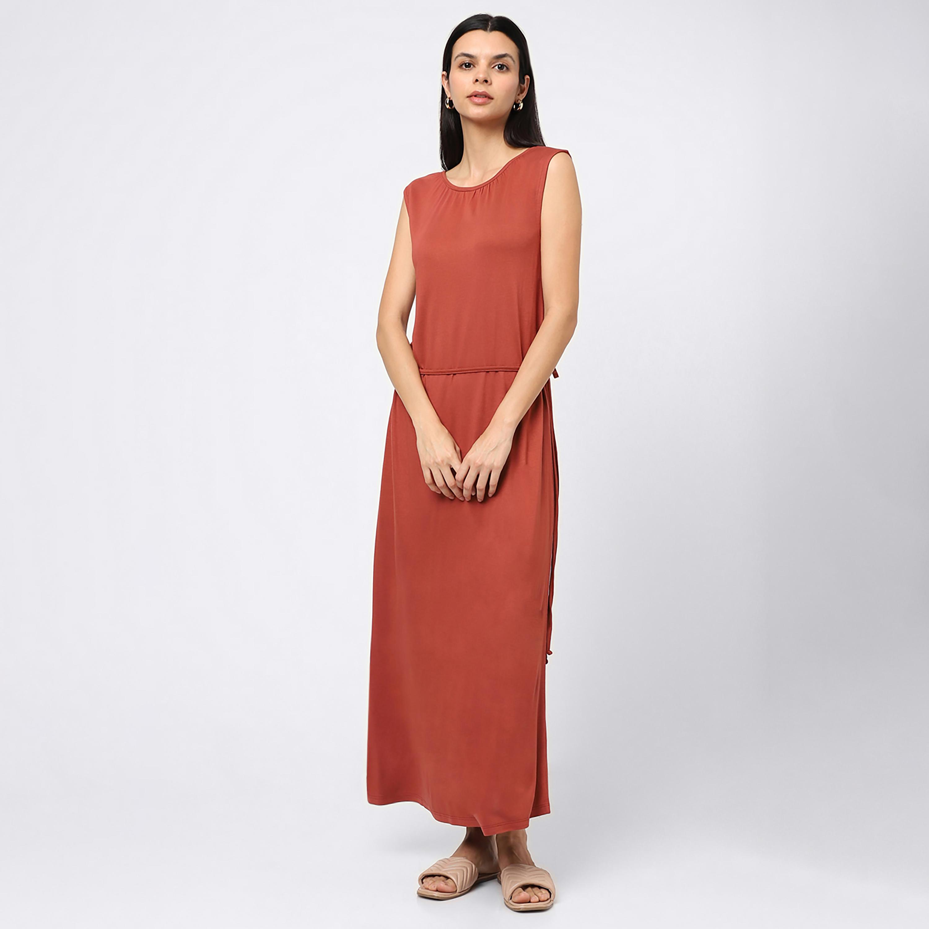 Rina Plain Round Neck Shift Maxi Dress-women-arabicclothing-abayainner-image-2