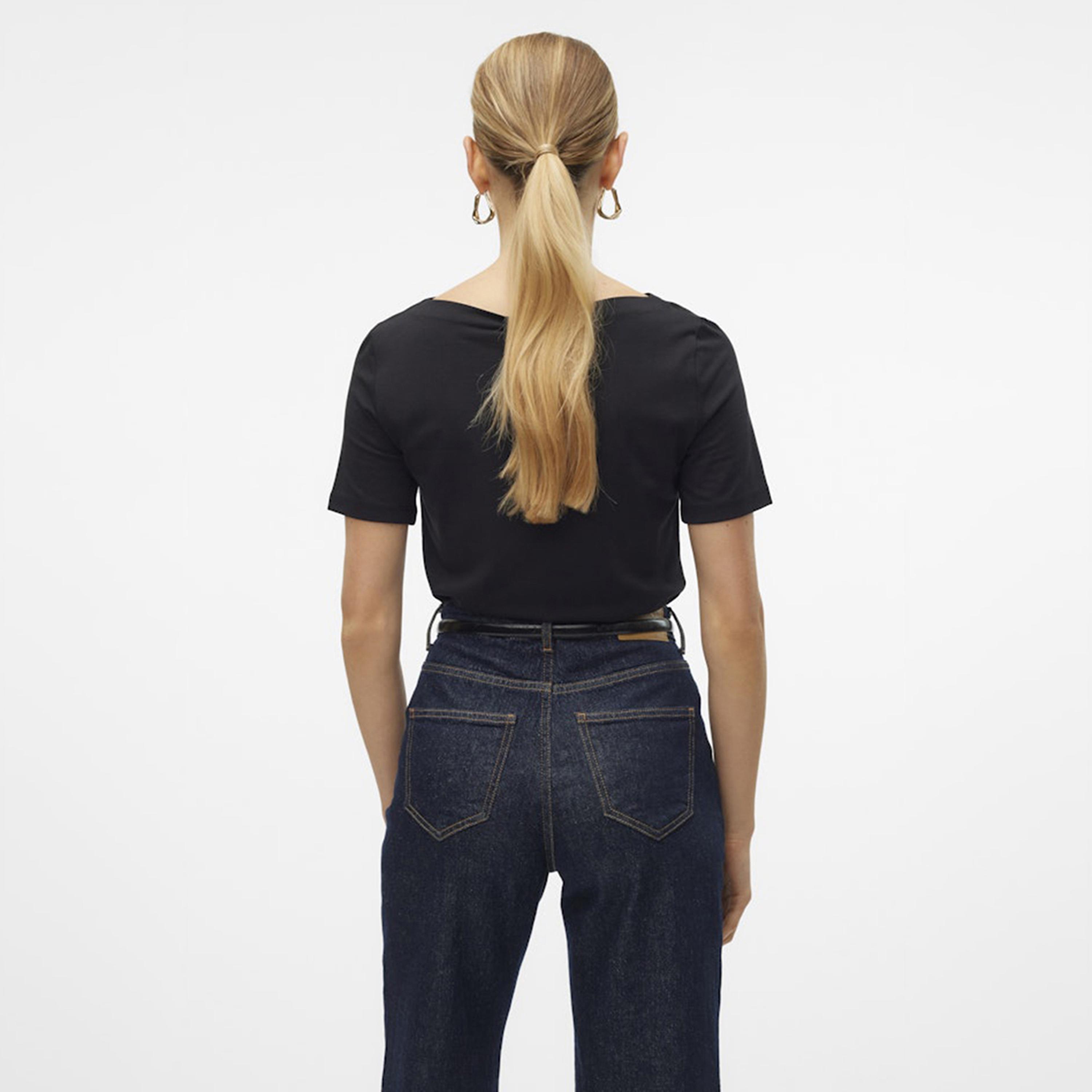بلوزة نسائية بياقة "بوت نيك" عريضة من فيرو مودا-women-clothing-shirtsandblouses-blouses-image-3