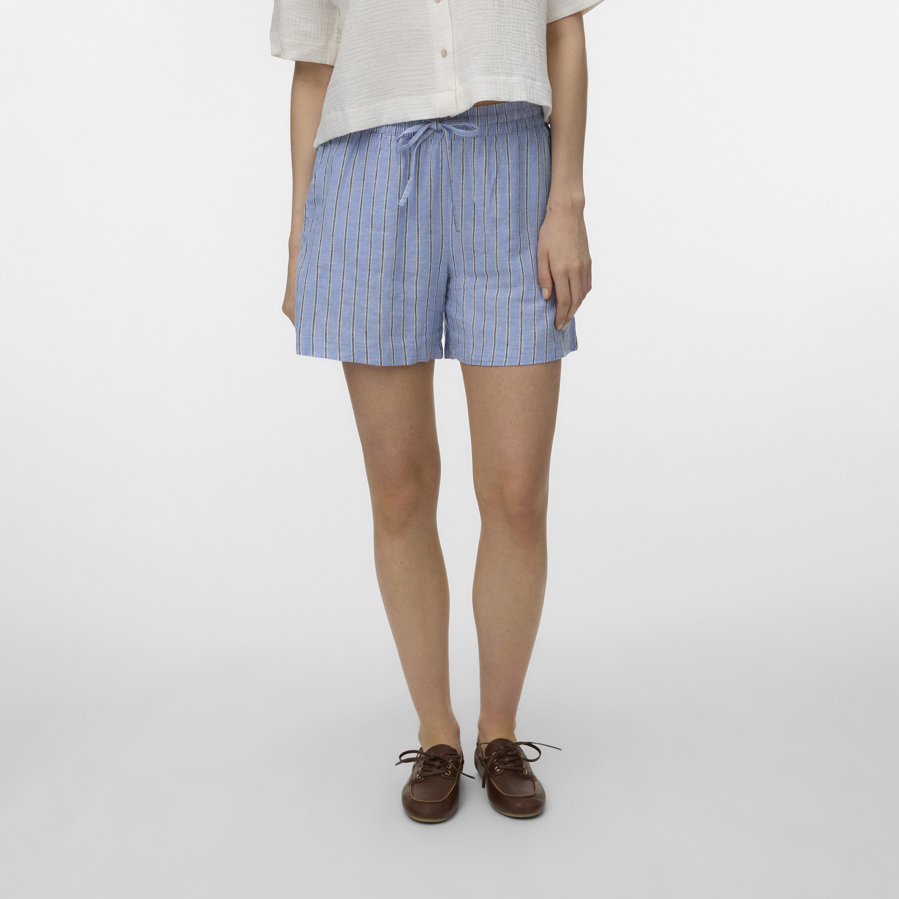 شورت حريمي مخطط أزرق بخصر برباط من فيرو مودا-women-clothing-shorts-image-1