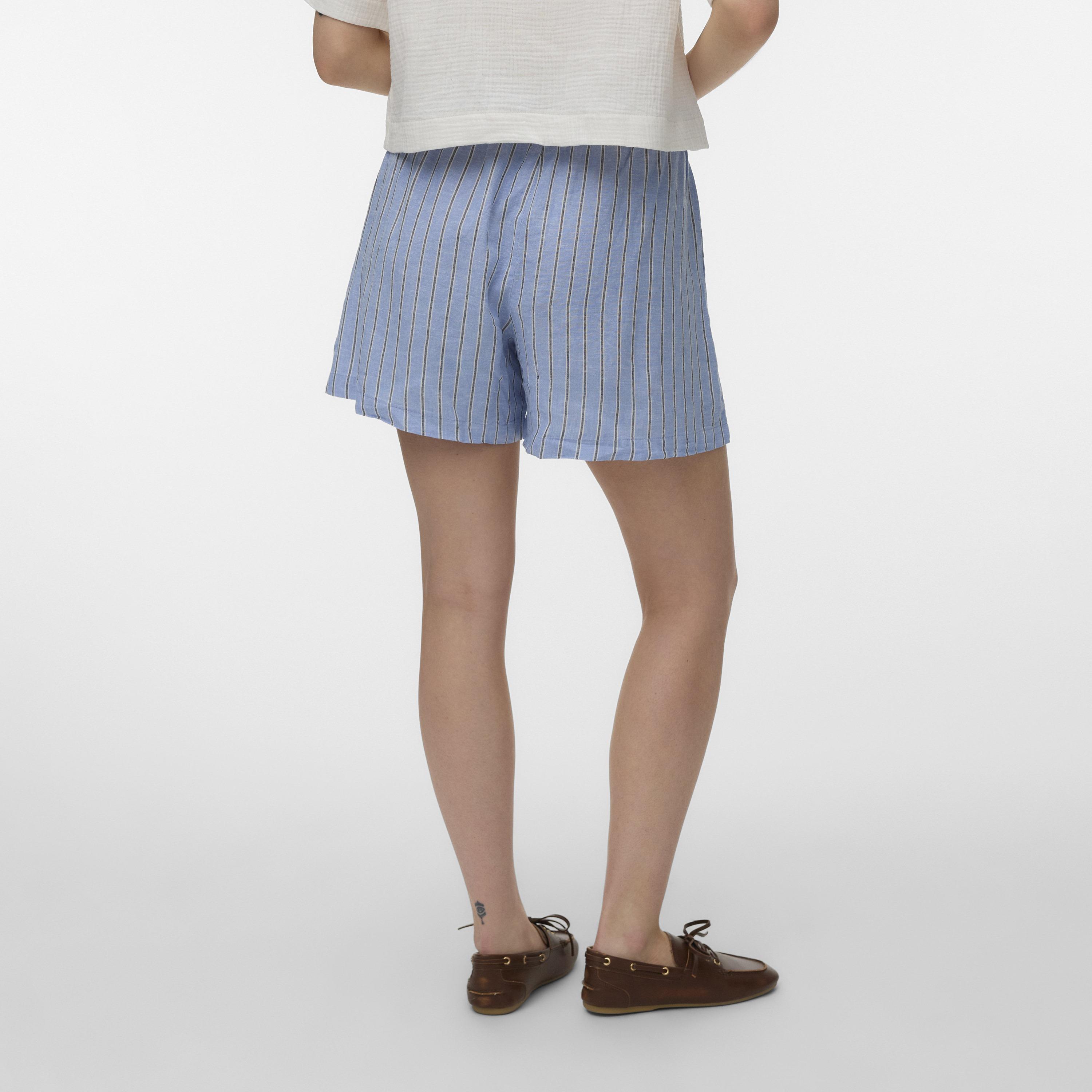 شورت حريمي مخطط أزرق بخصر برباط من فيرو مودا-women-clothing-shorts-image-4