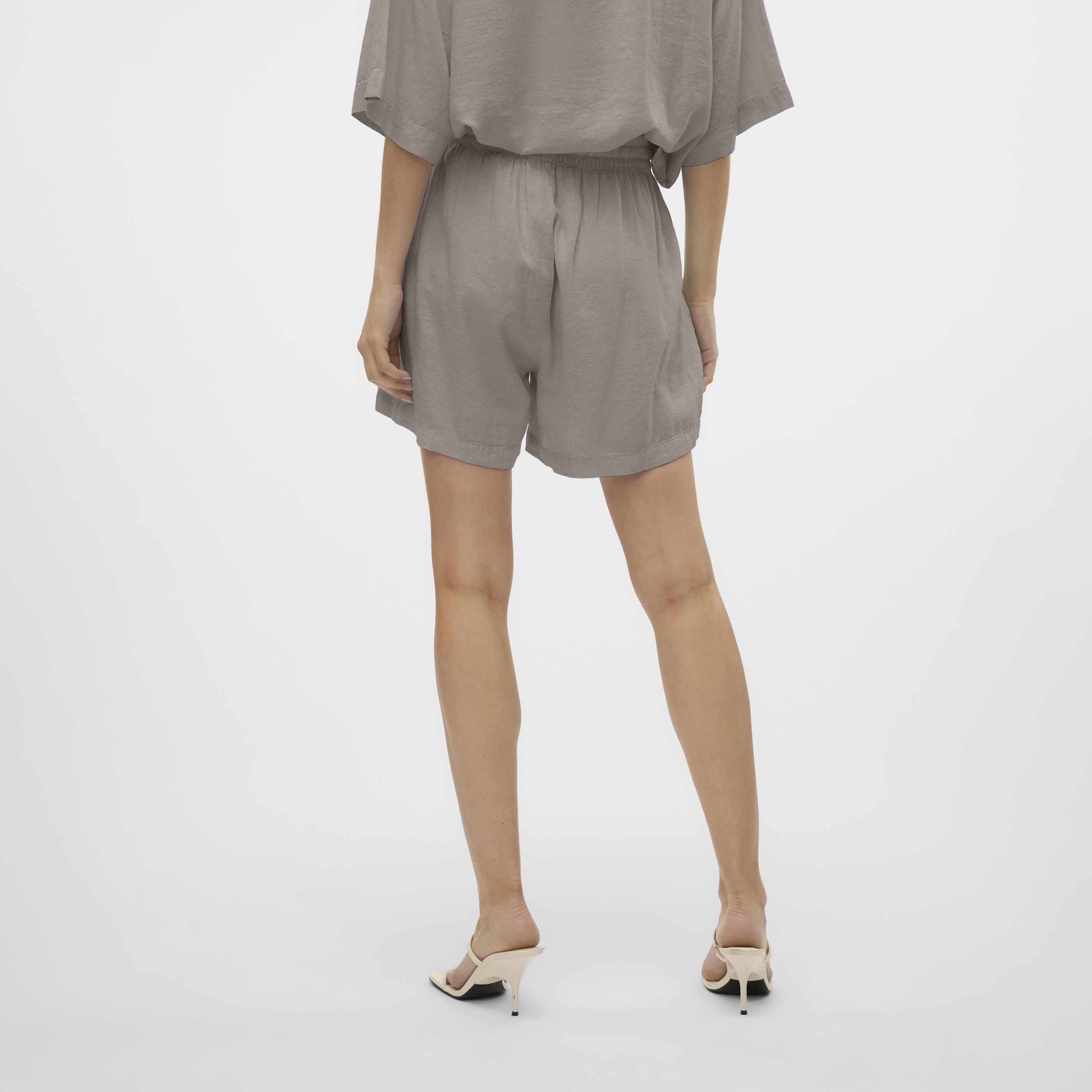 شورت حريمي بخصر مطاطي برباط شد من فيرو مودا-women-clothing-shorts-image-4