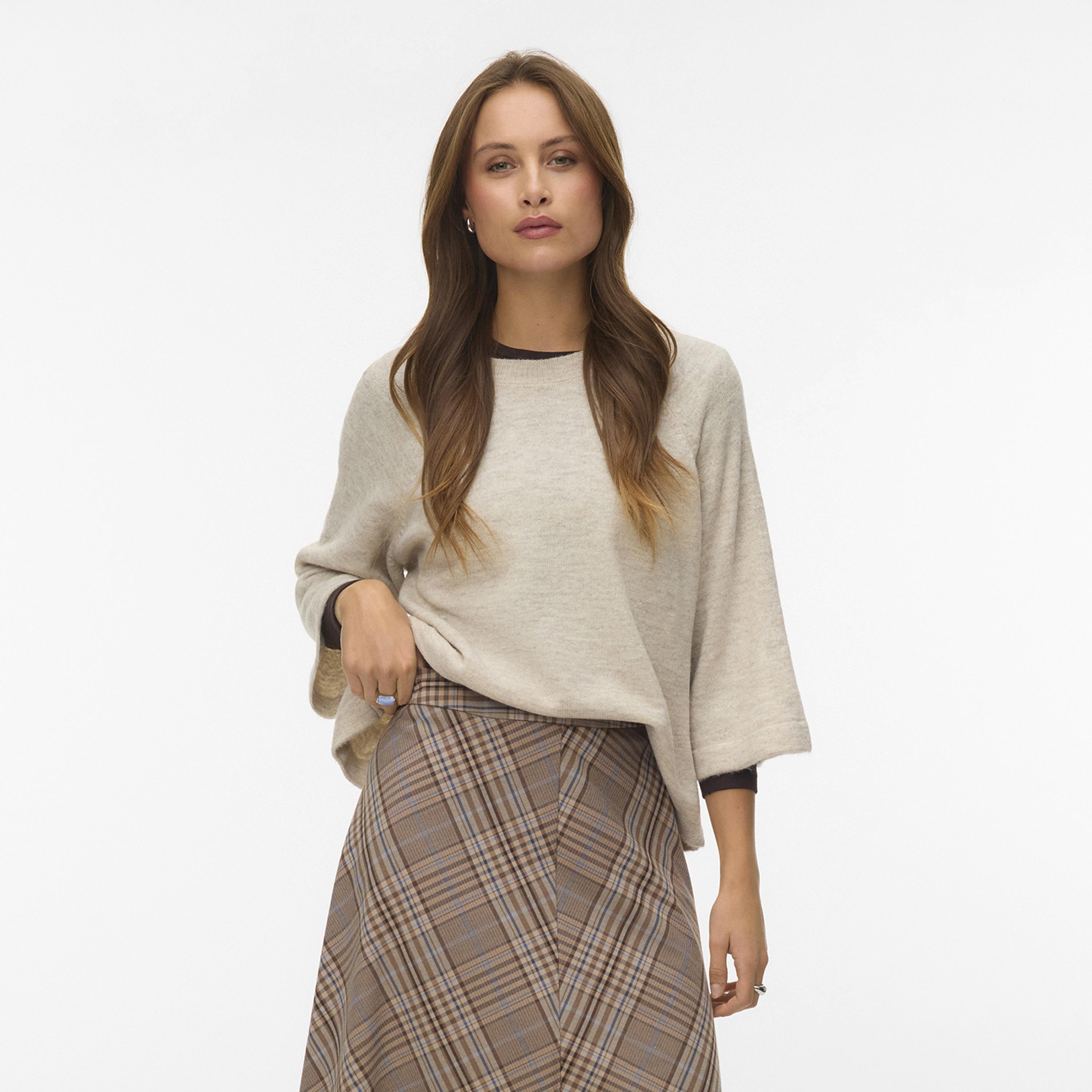 بلوفر حريمي بأكمام راجلان باللون البيج من فيرو مودا-women-winterwear-cardigansandjumpers-jumpers-image-1