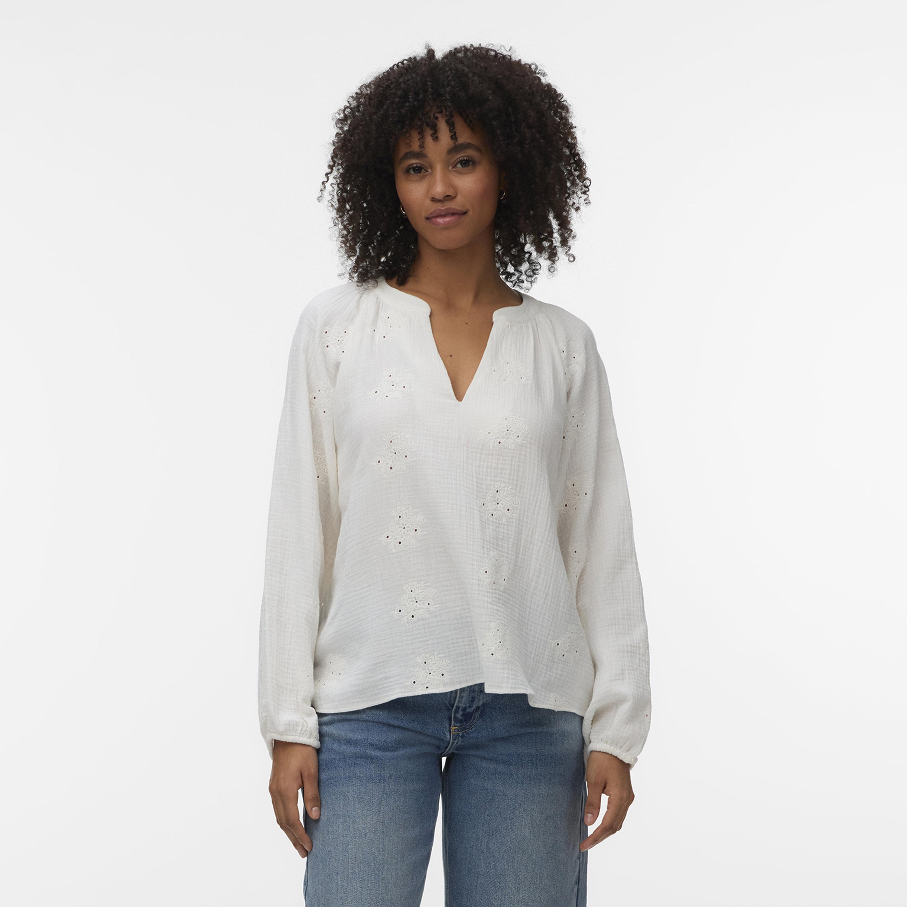 توب حريمي بأكمام راجلان وتطريز زهور من فيرو مودا-women-clothing-shirtsandblouses-blouses-image-1