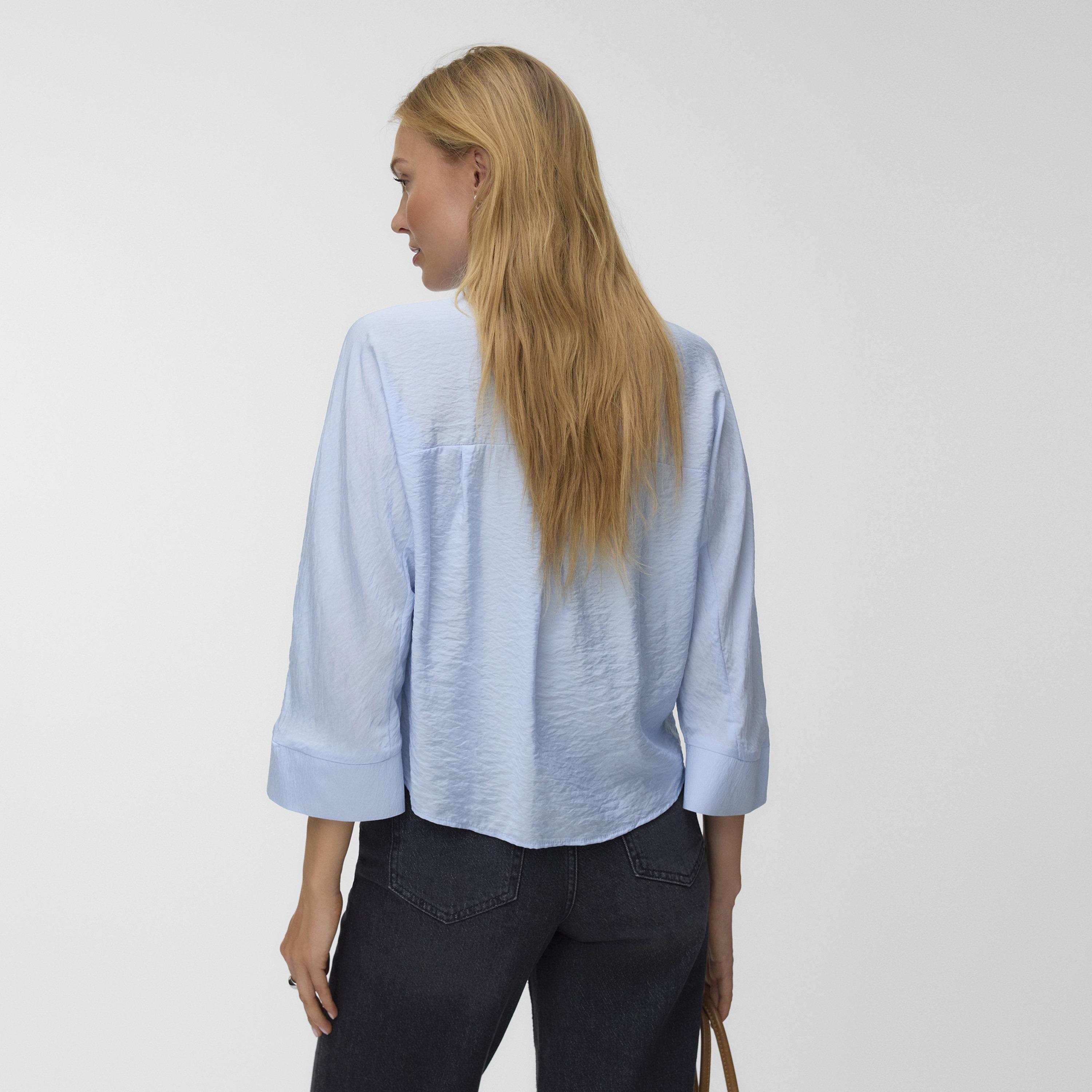 قميص حريمي بياقة مدببة ملمس أزرق من فيرو مودا-women-clothing-shirtsandblouses-shirts-image-3