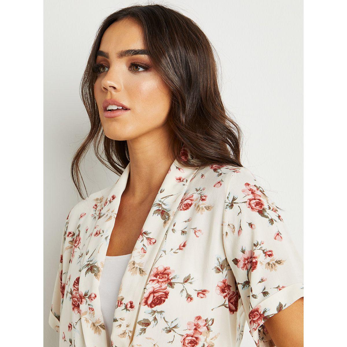 بلوزة مطبوعة بأكمام قصيرة-women-clothing-shirtsandblouses-blouses-image-3