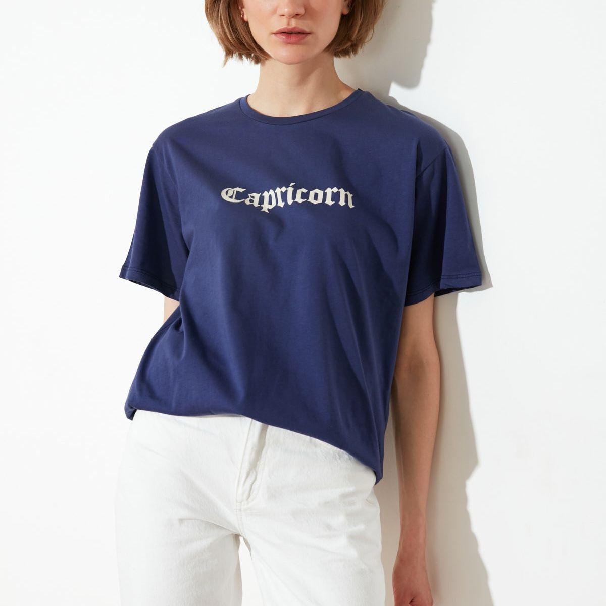Trendyol Short Sleeves Capricorn Zodiac Print Knit Regular T-shirt-women-clothing-tshirts-image-3