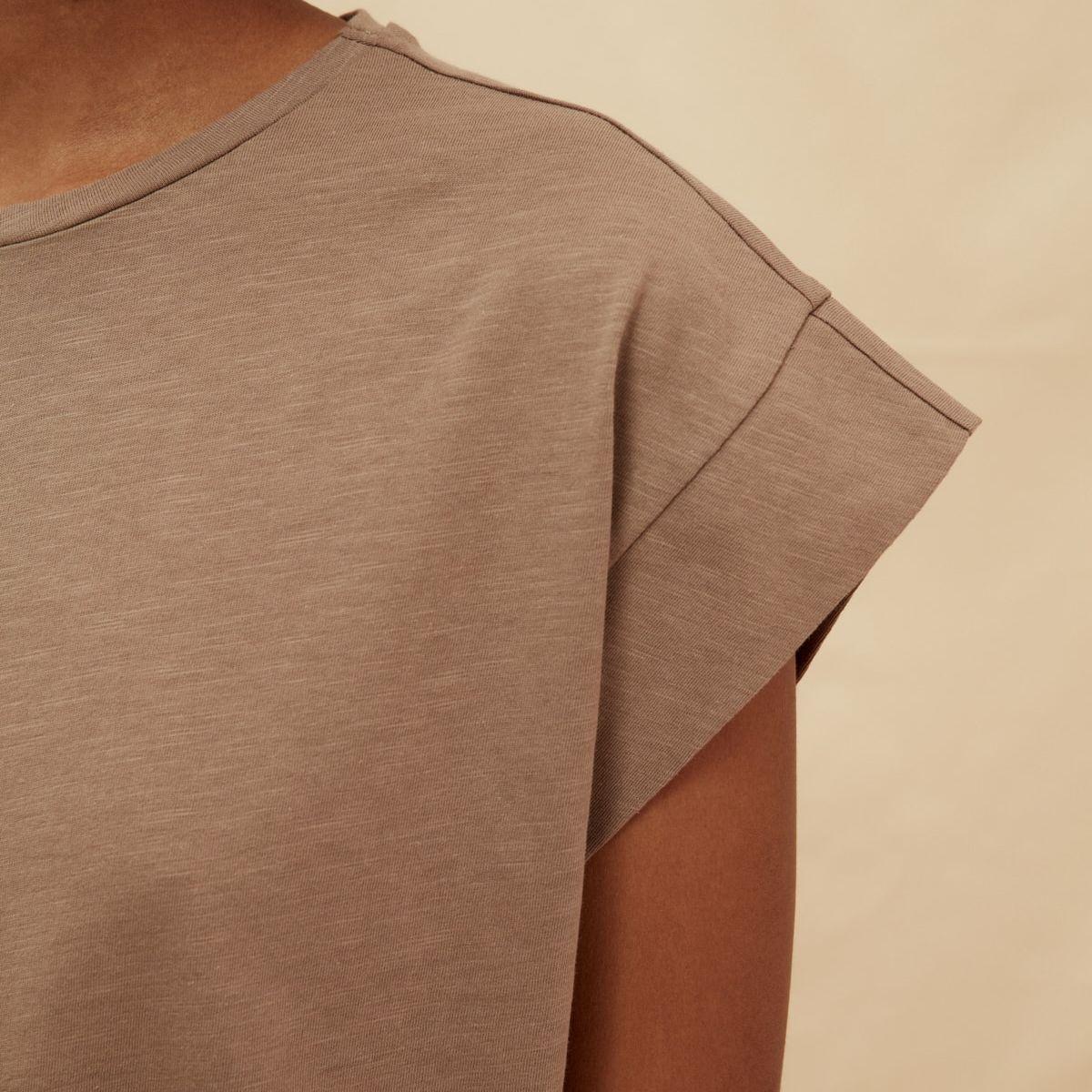 Trendyol Cap Sleeves Round Neck Knitted Regular T-shirt-women-clothing-tshirts-image-2