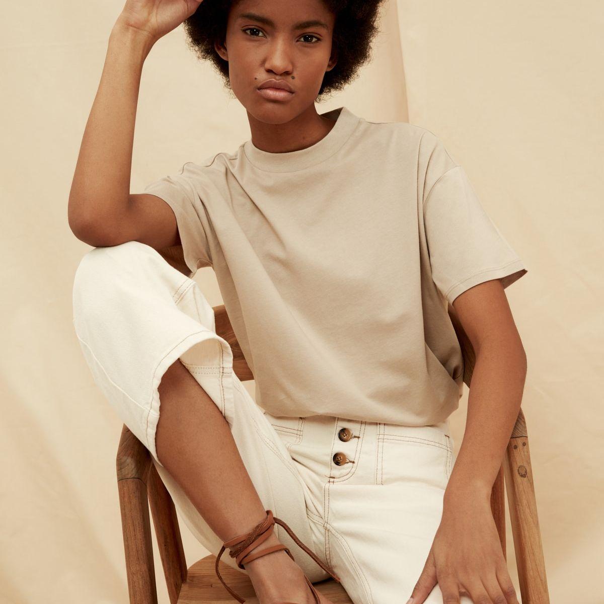 تيشيرت بياقة عالية وأكمام قصيرة-women-clothing-tshirts-image-1