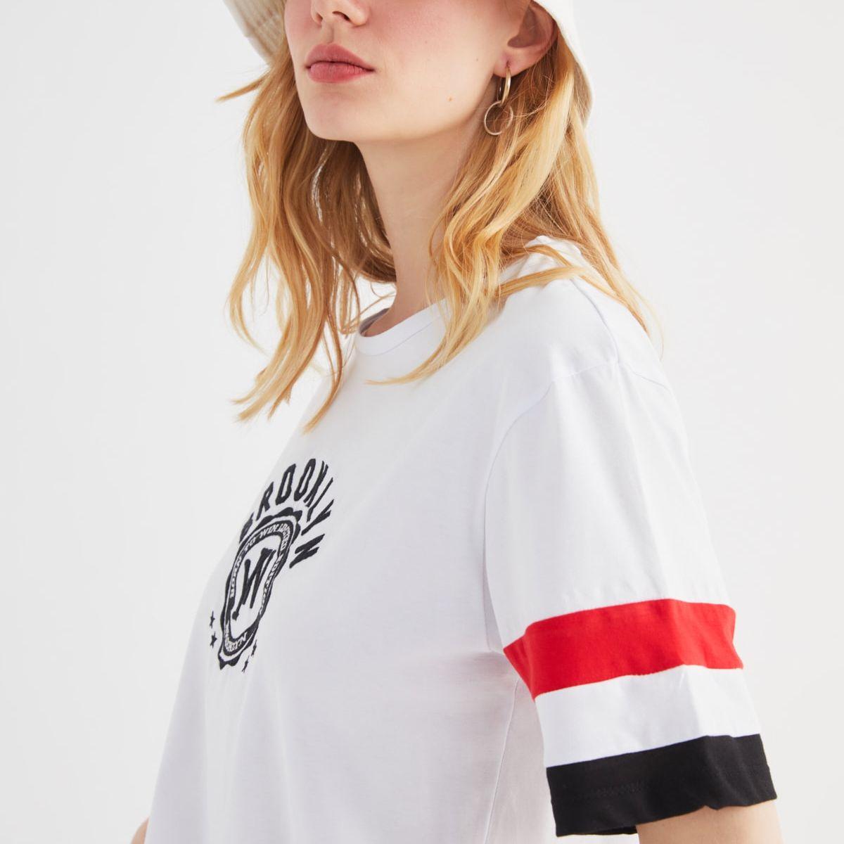 Trendyol Striped Short Sleeves Brooklyn Print Knitted Regular T-shirt-women-clothing-tshirts-image-3
