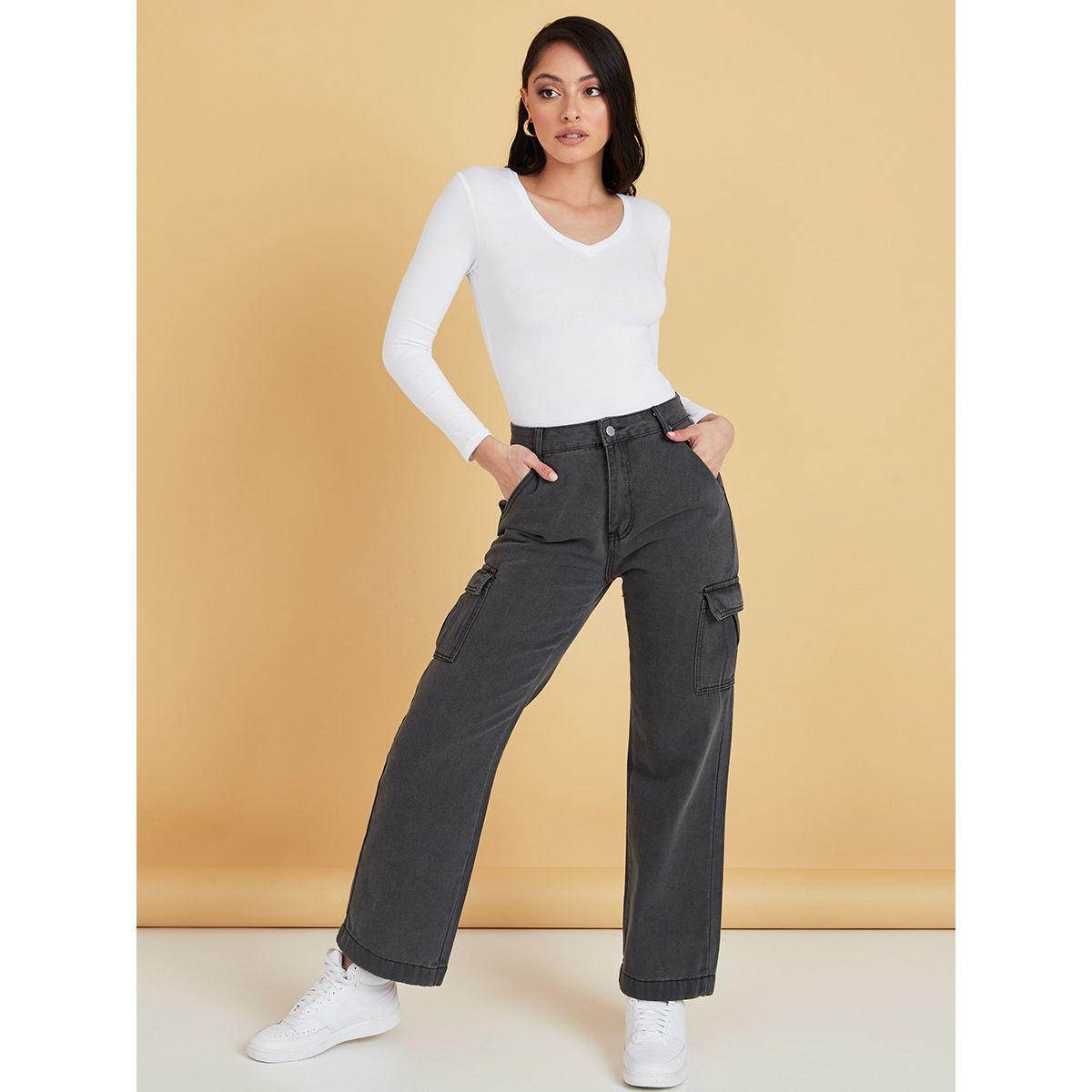 Styli Long Sleeves V Neck Fitted Bodysuit-women-clothing-tshirts-image-3