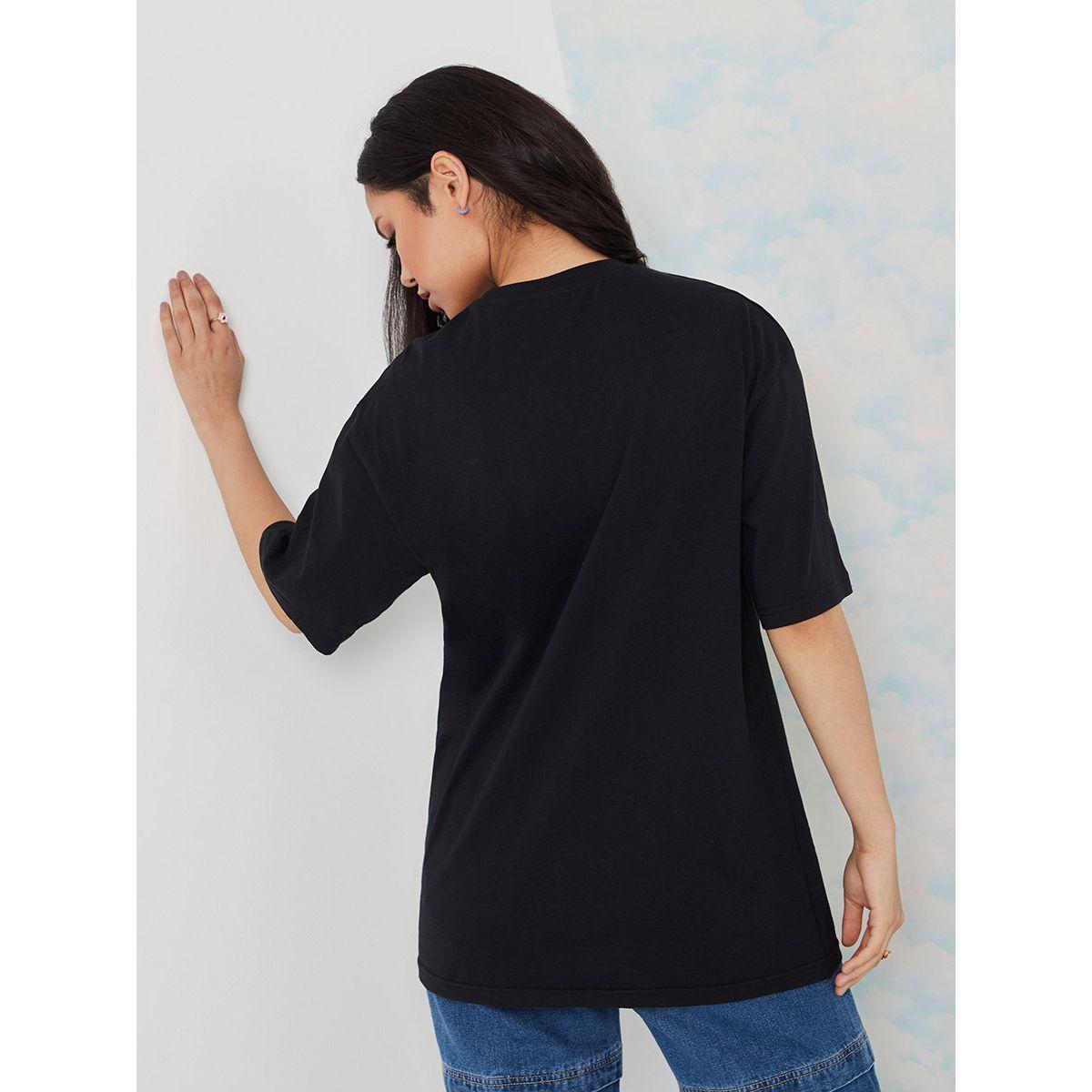 Styli WB Looney Tunes Squad Print Oversized Longline T-shirt-women-clothing-tshirts-image-4
