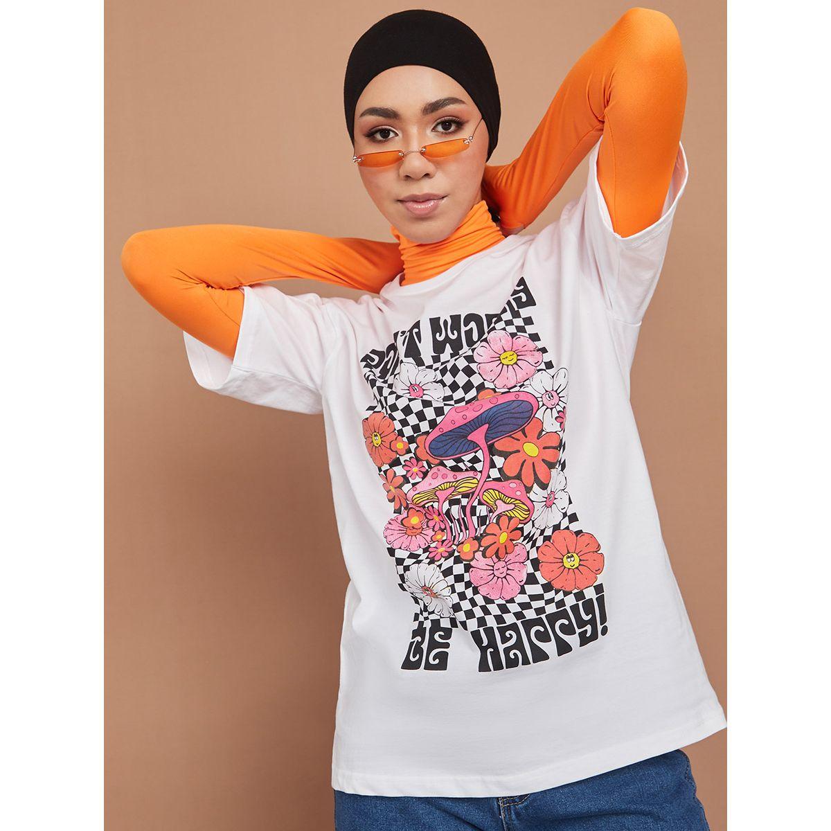 Styli Short Sleeves Floral Graphic Oversized Longline T-shirt-women-clothing-tshirts-image-4