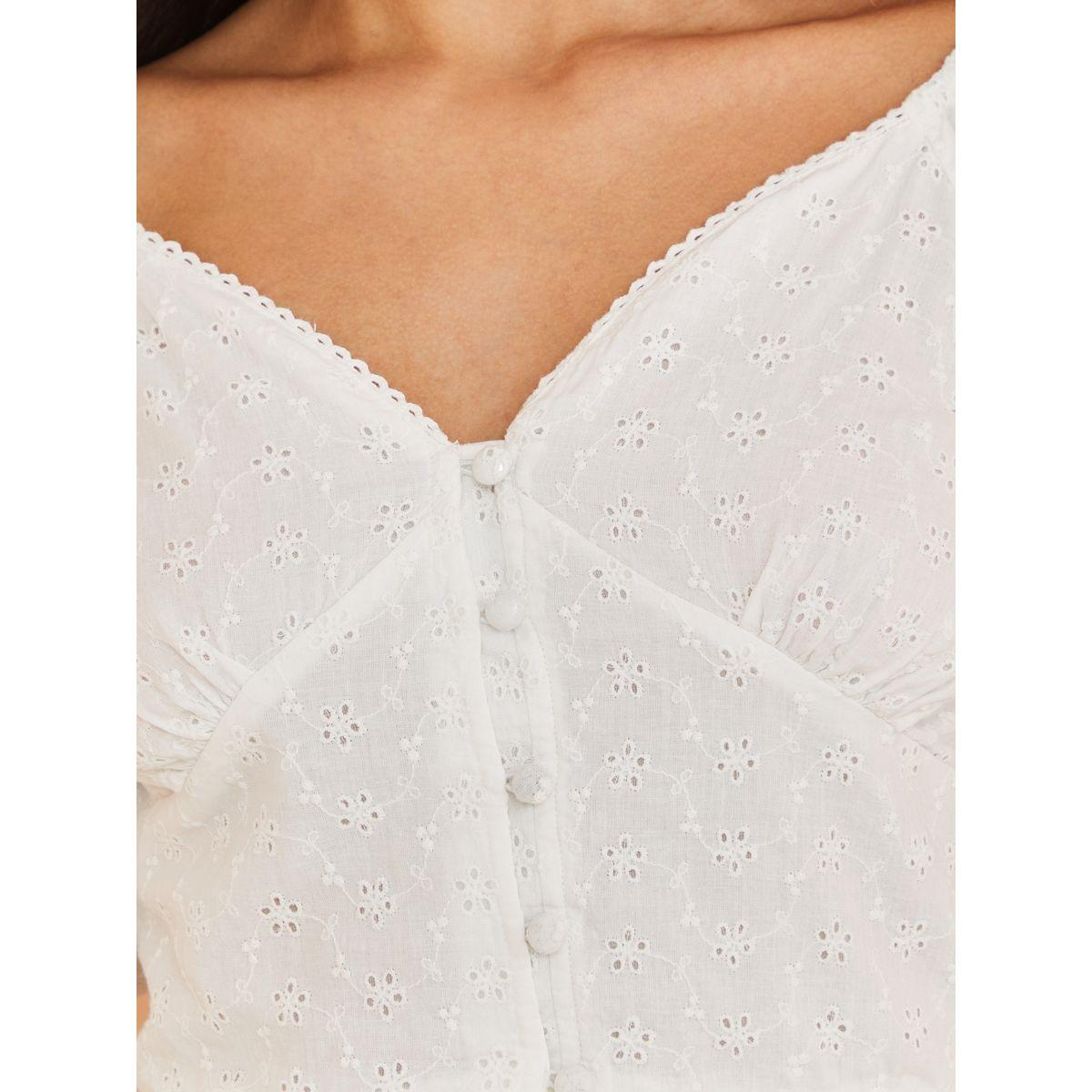 بلوزة قصيرة مزينة بتطريز-women-clothing-shirtsandblouses-blouses-image-4