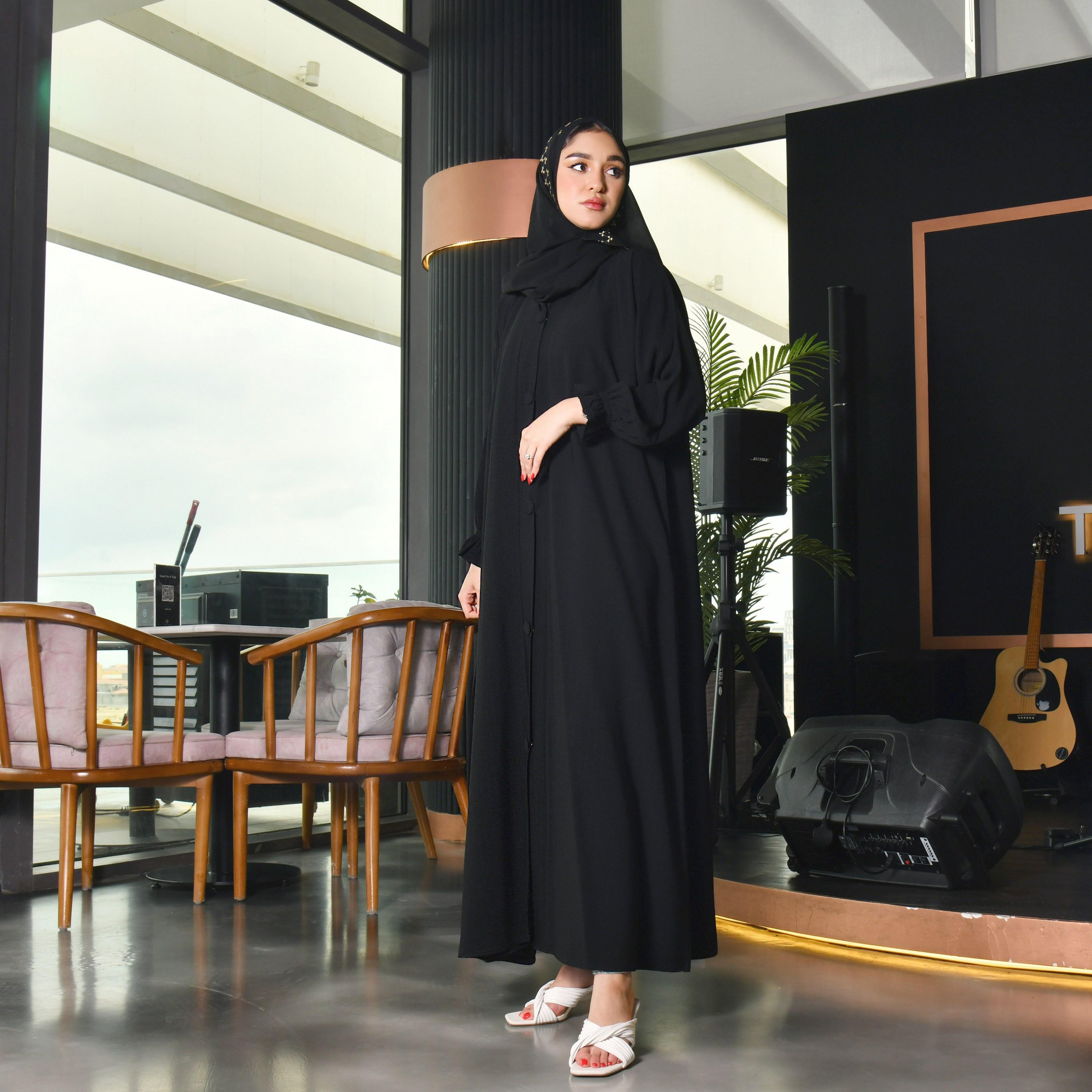 Hawraa Black Gathered Sleeves Crepe Women Abaya with Hijab-women-arabicclothing-abayas-image-4