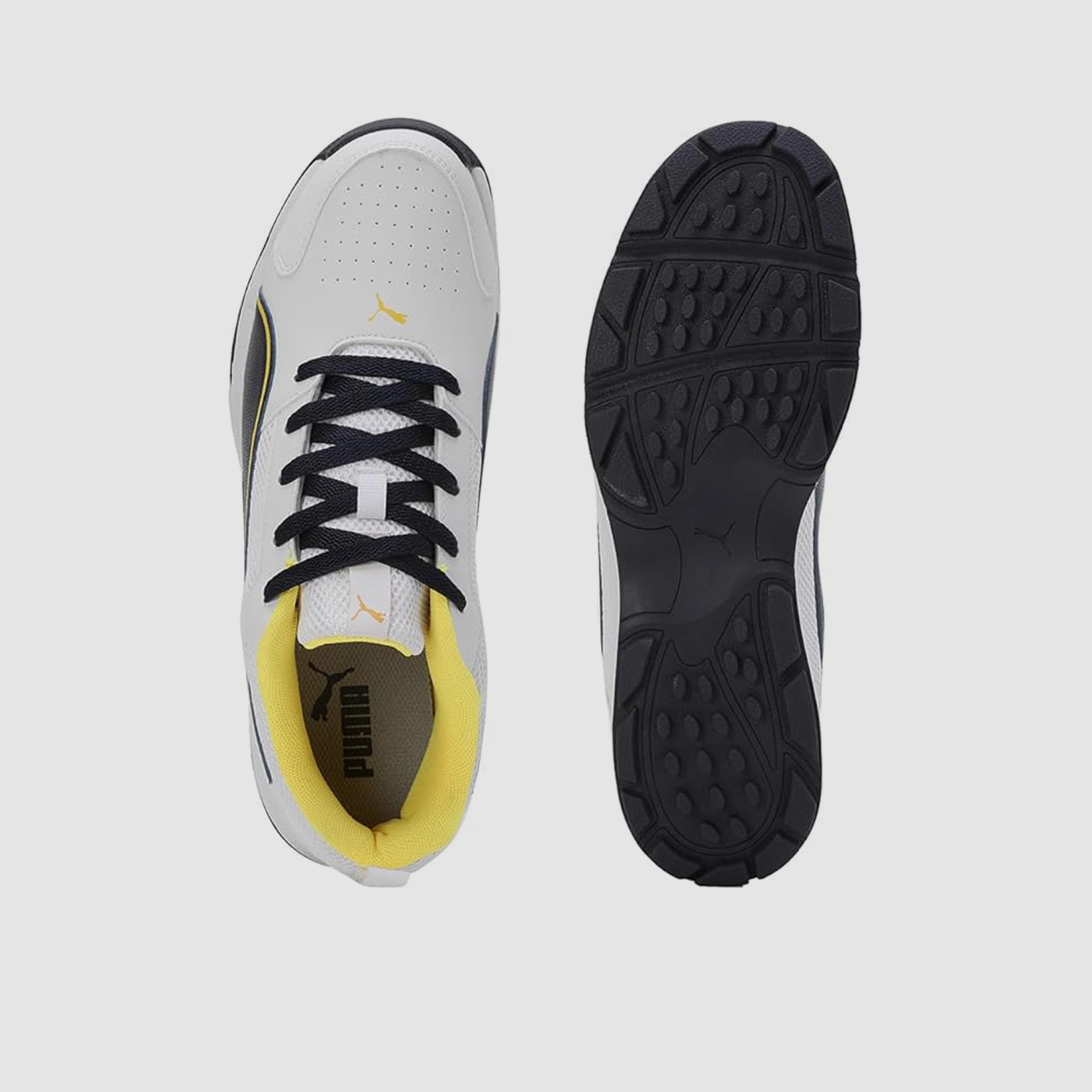 Puma Mens Cricket Highrun Lace-Up Low Ankle Sneakers-sports-men-shoes-image-3
