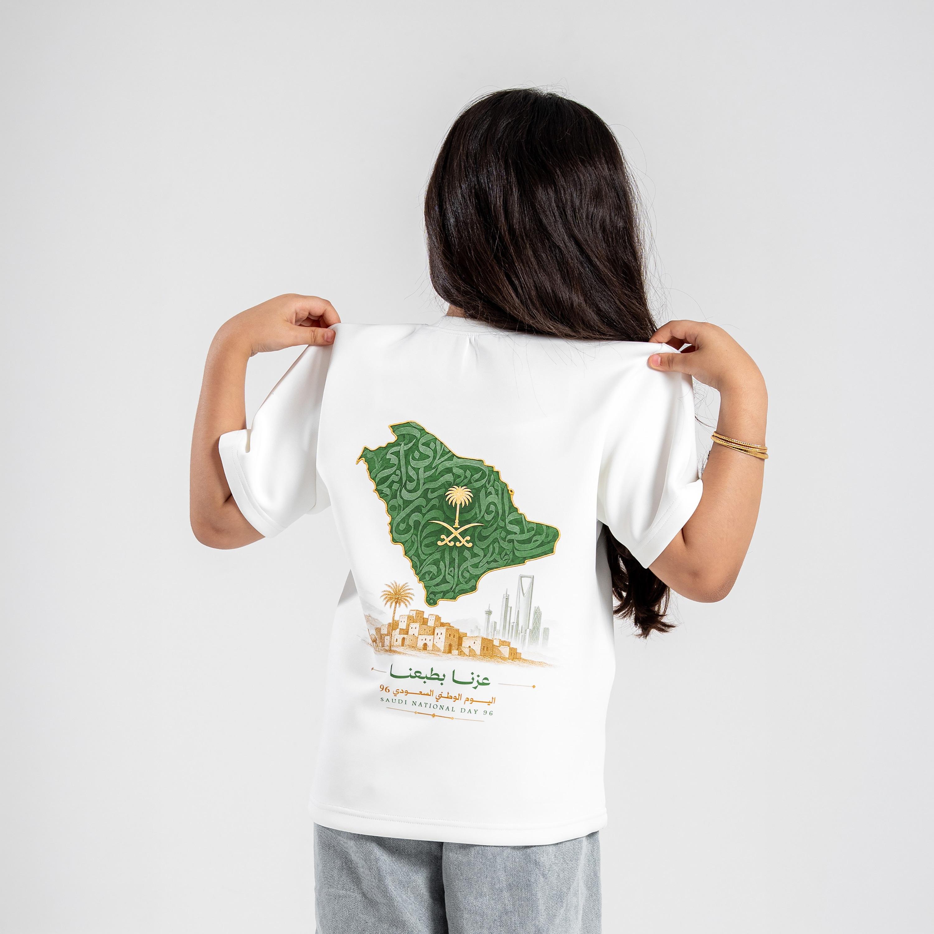 تيشيرت جرافيك اليوم الوطني بأكمام قصيرة ورقبة مستديرة من سانفن-girls-clothing-tshirts-image-4