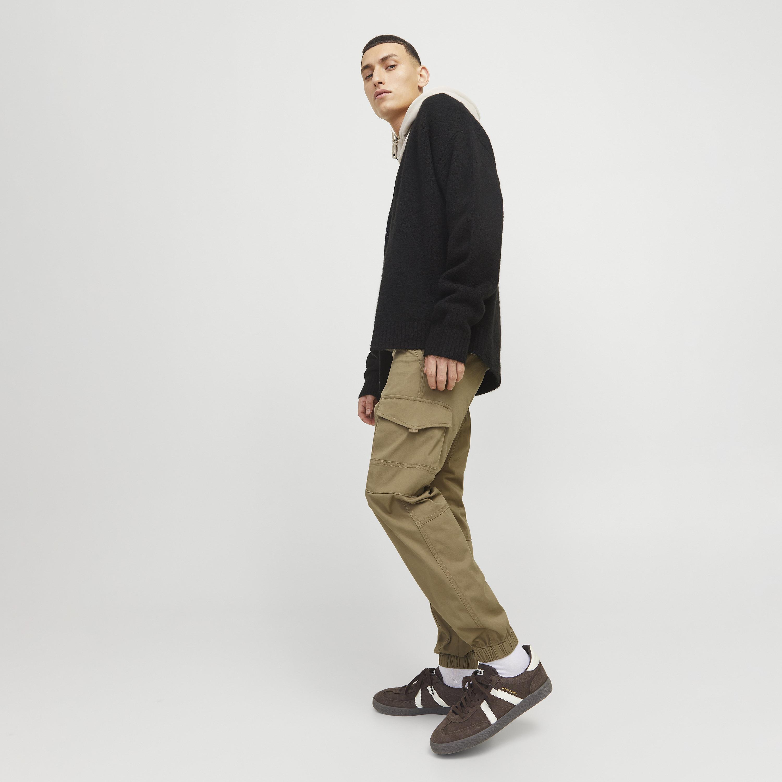 بنطال كارجو رجالي سادة بخصر متوسط الارتفاع مع زر وسحاب للإغلاق من جاك آند جونز-men-clothing-bottoms-trousersandchinos-trousers-image-6